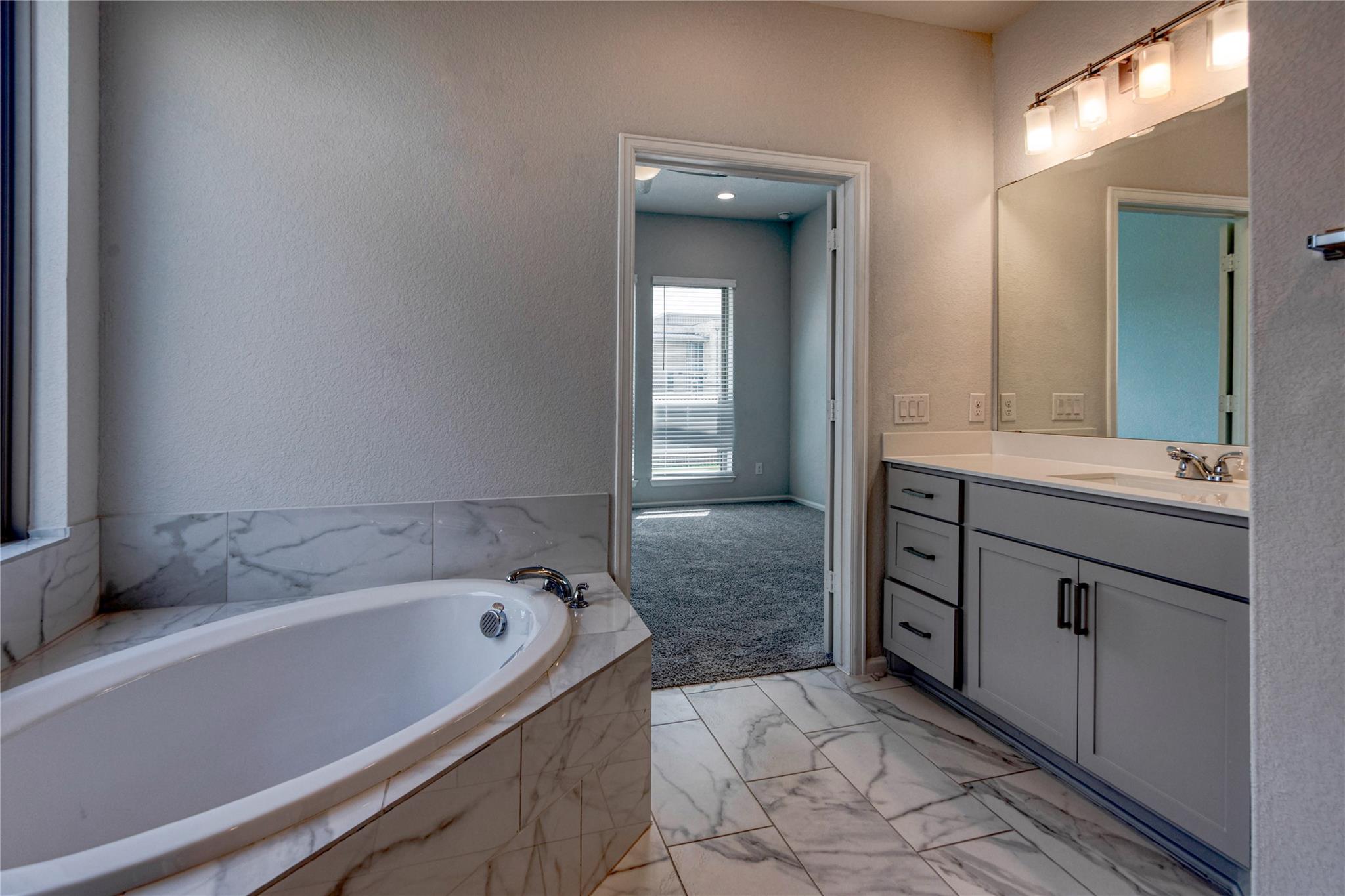 125 Rangel Dr, Liberty Hill, TX 78642