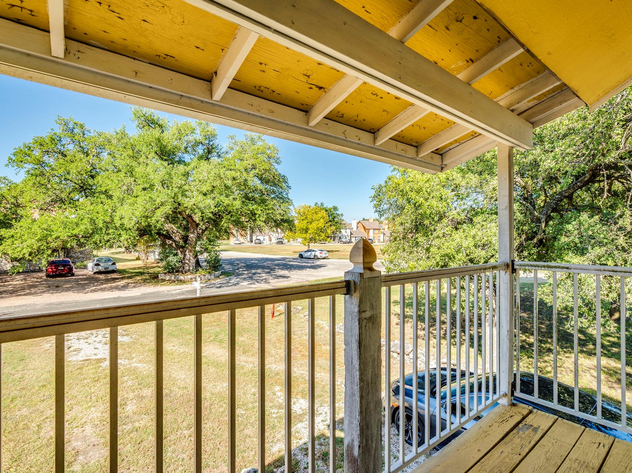 2 Logans Run, Wimberley, TX 78676