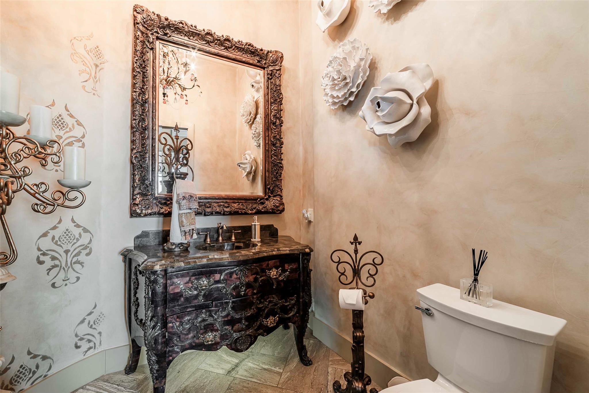 208 PALAZZA ALTO Dr, Austin, TX 78734