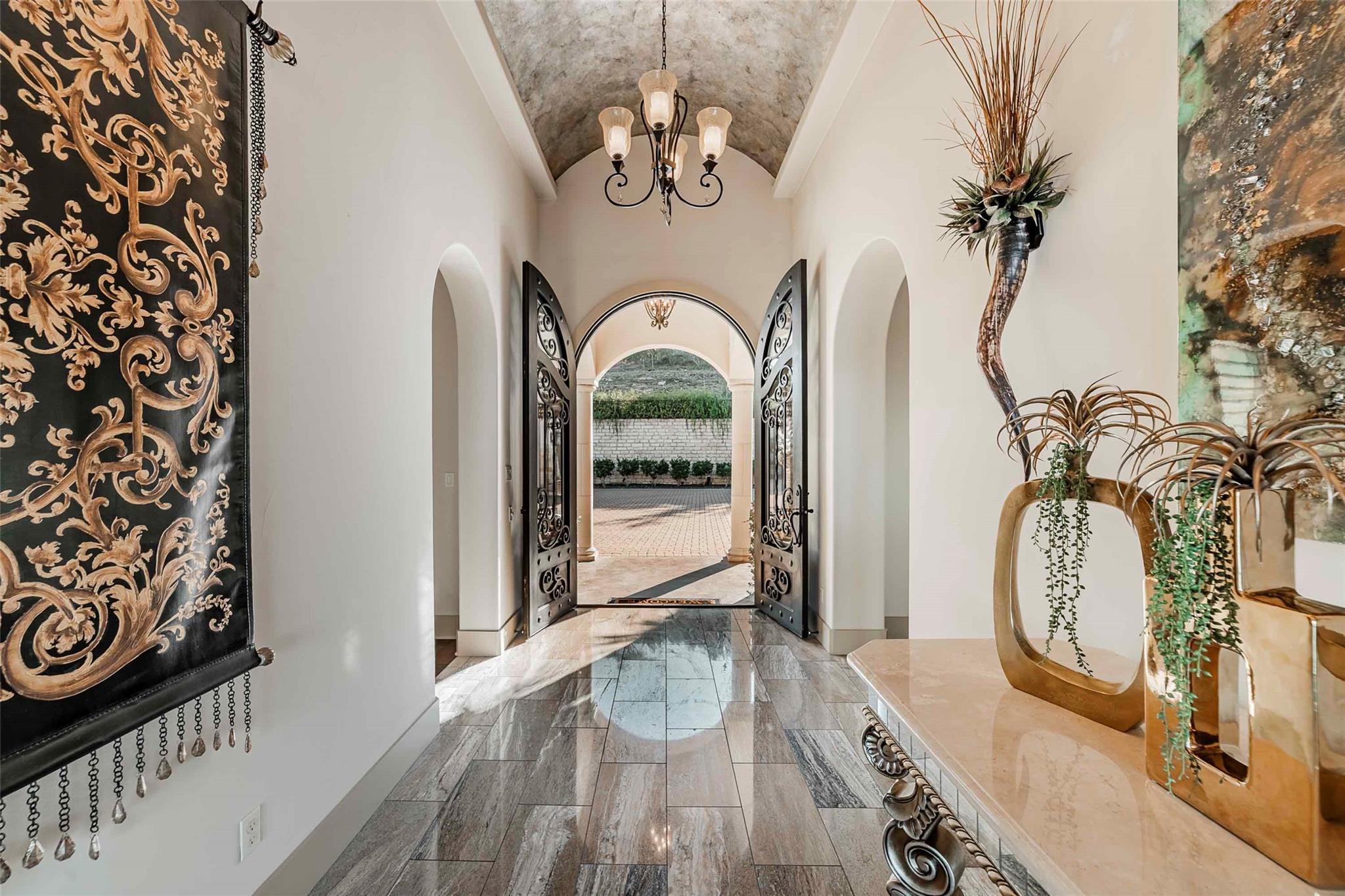 208 PALAZZA ALTO Dr, Austin, TX 78734