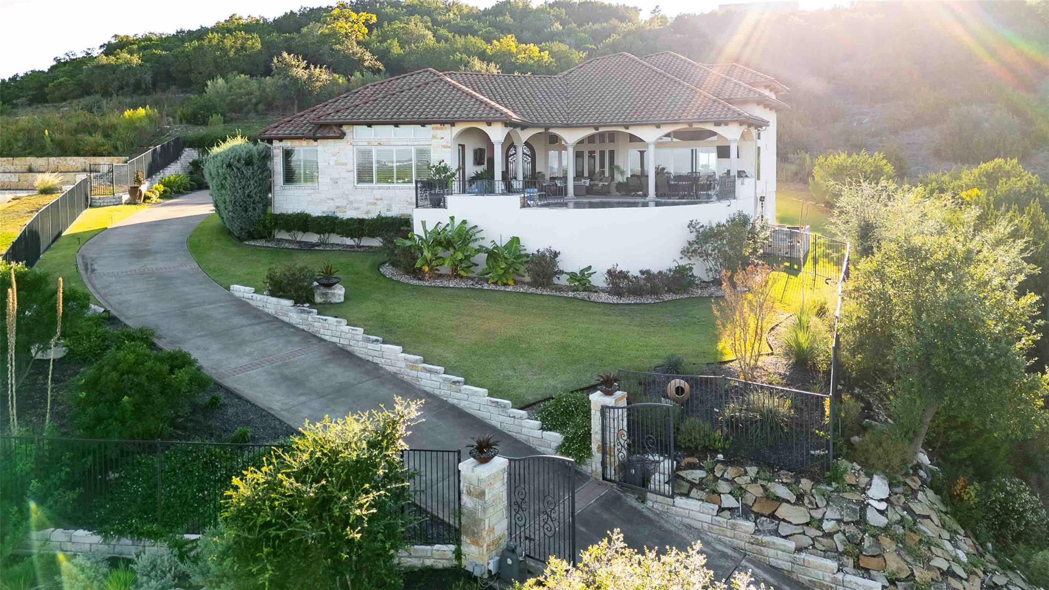 208 PALAZZA ALTO Dr, Austin, TX 78734