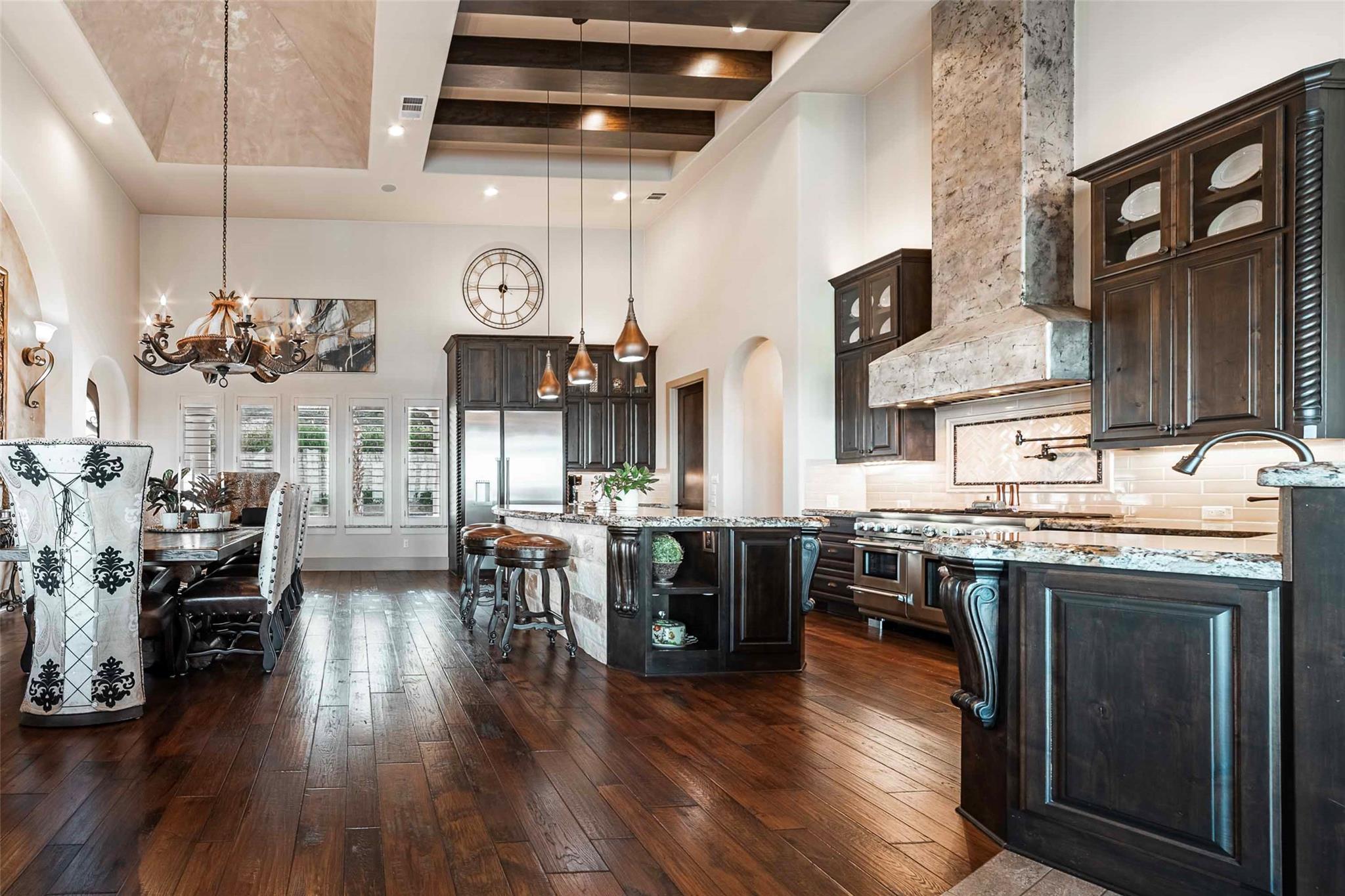 208 PALAZZA ALTO Dr, Austin, TX 78734