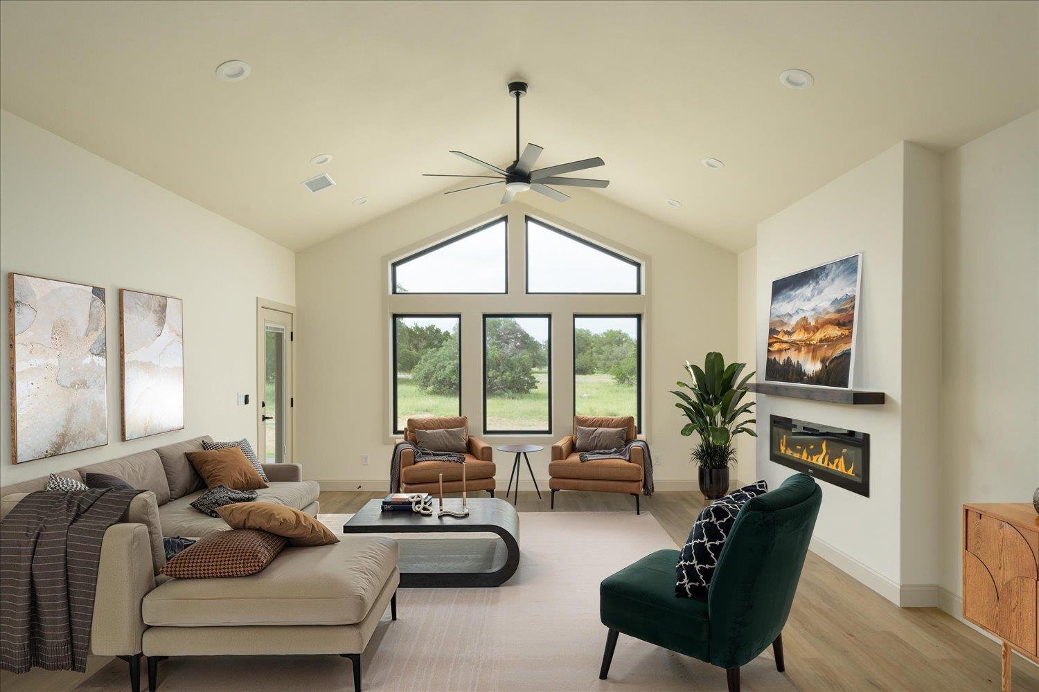 114 Rolling Hl, Horseshoe Bay, TX 78657