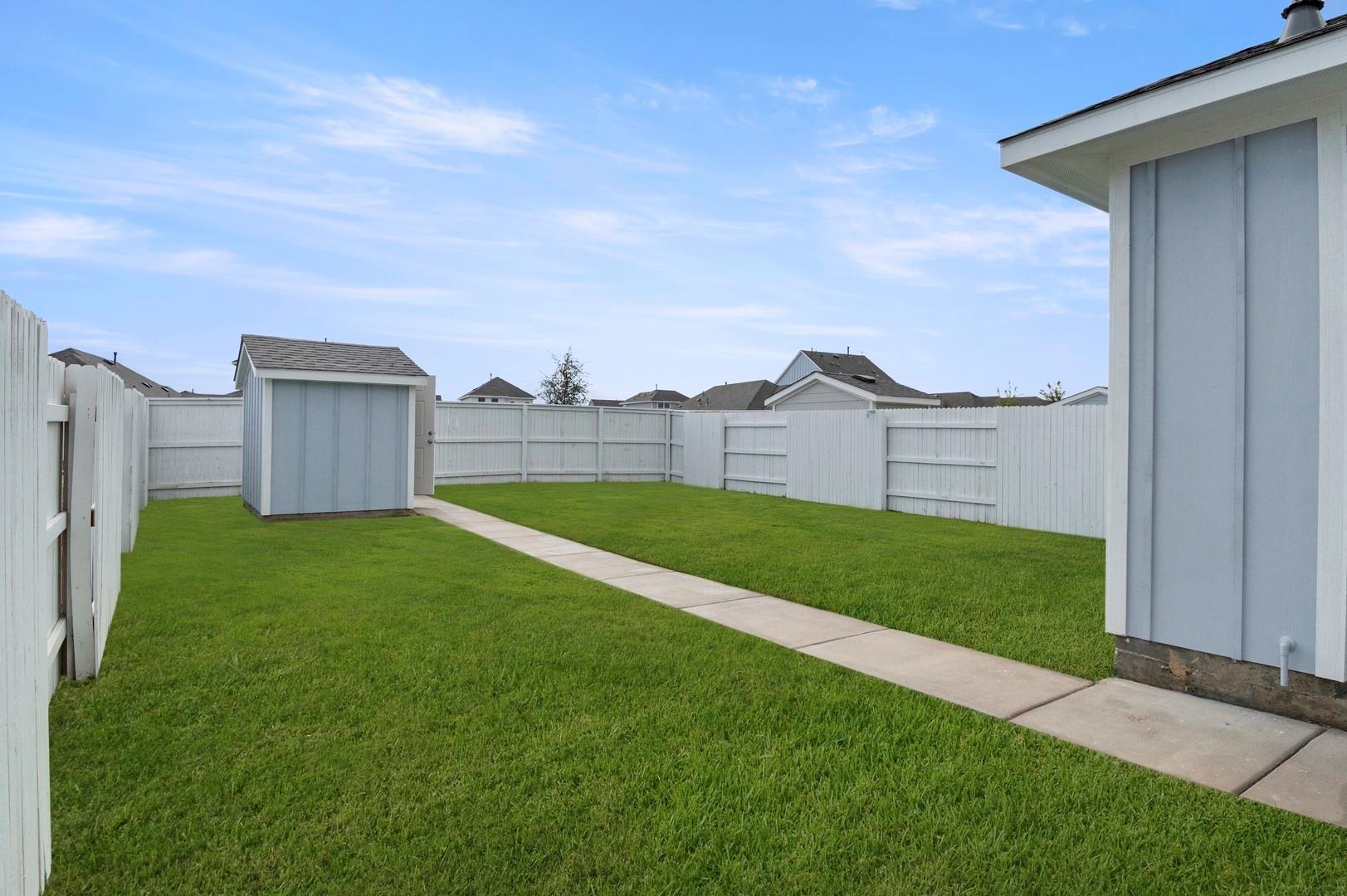 213 Cider Creek Dr, Elgin, TX 78621