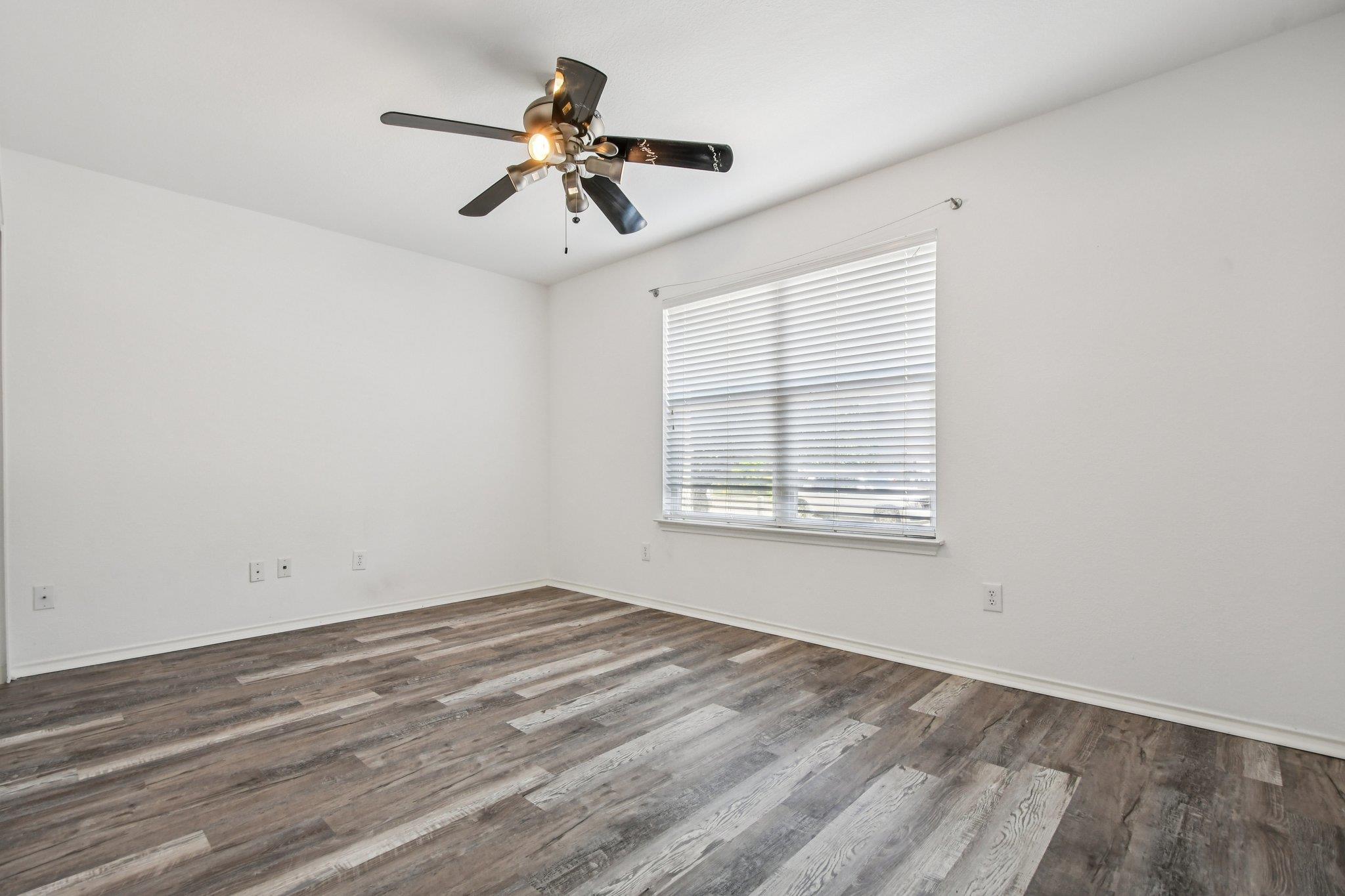 209 Cottontail Dr, Leander, TX 78641