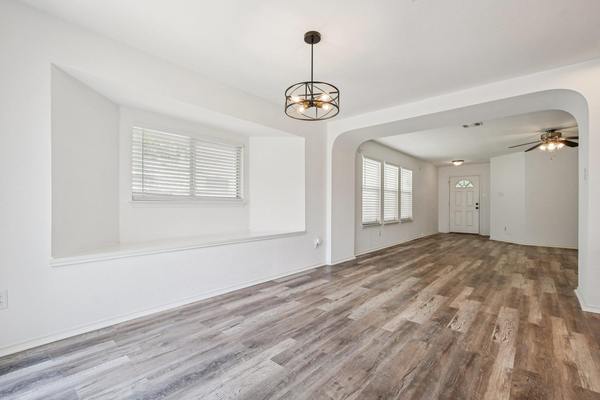 209 Cottontail Dr, Leander, TX 78641