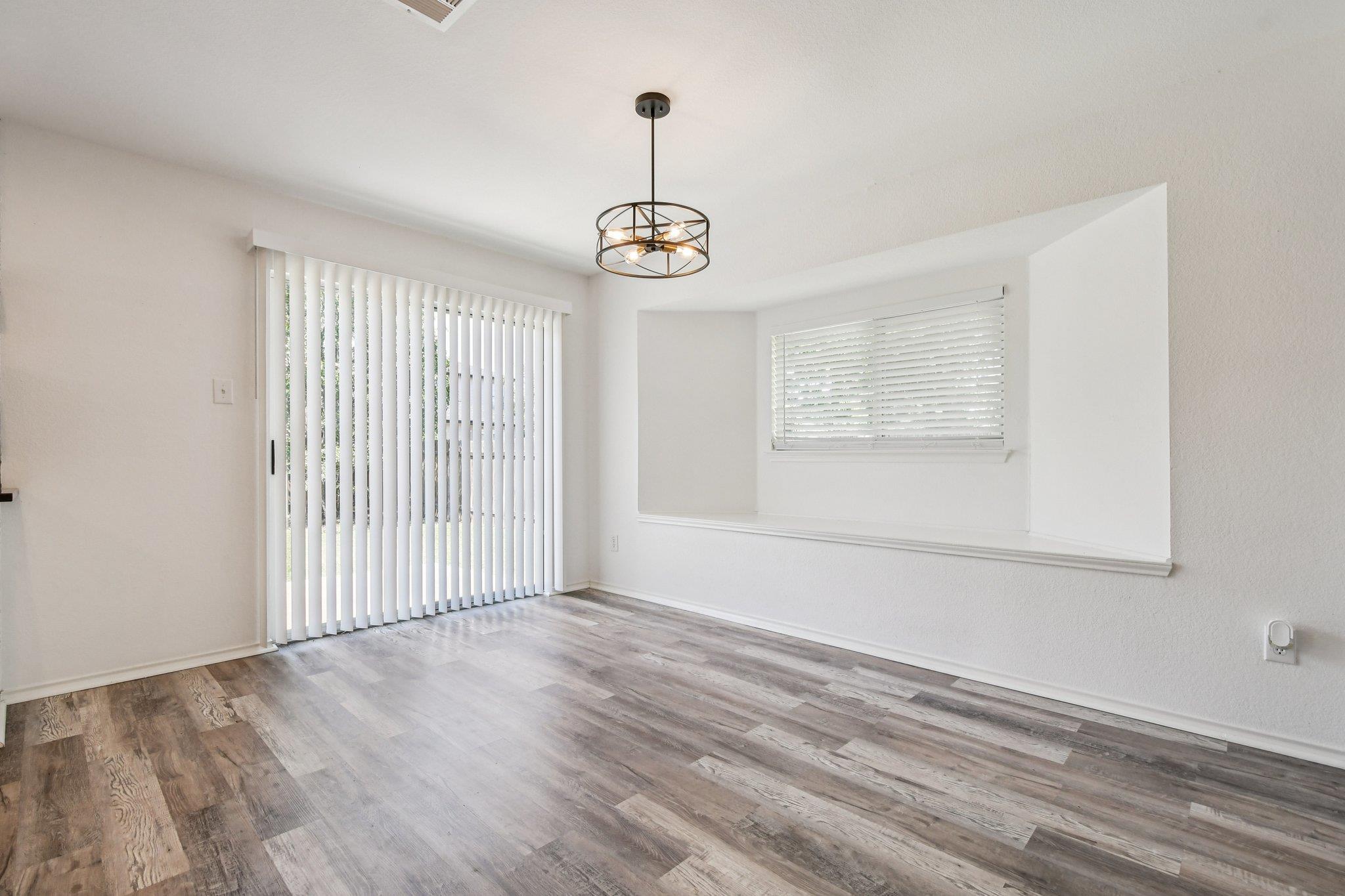 209 Cottontail Dr, Leander, TX 78641