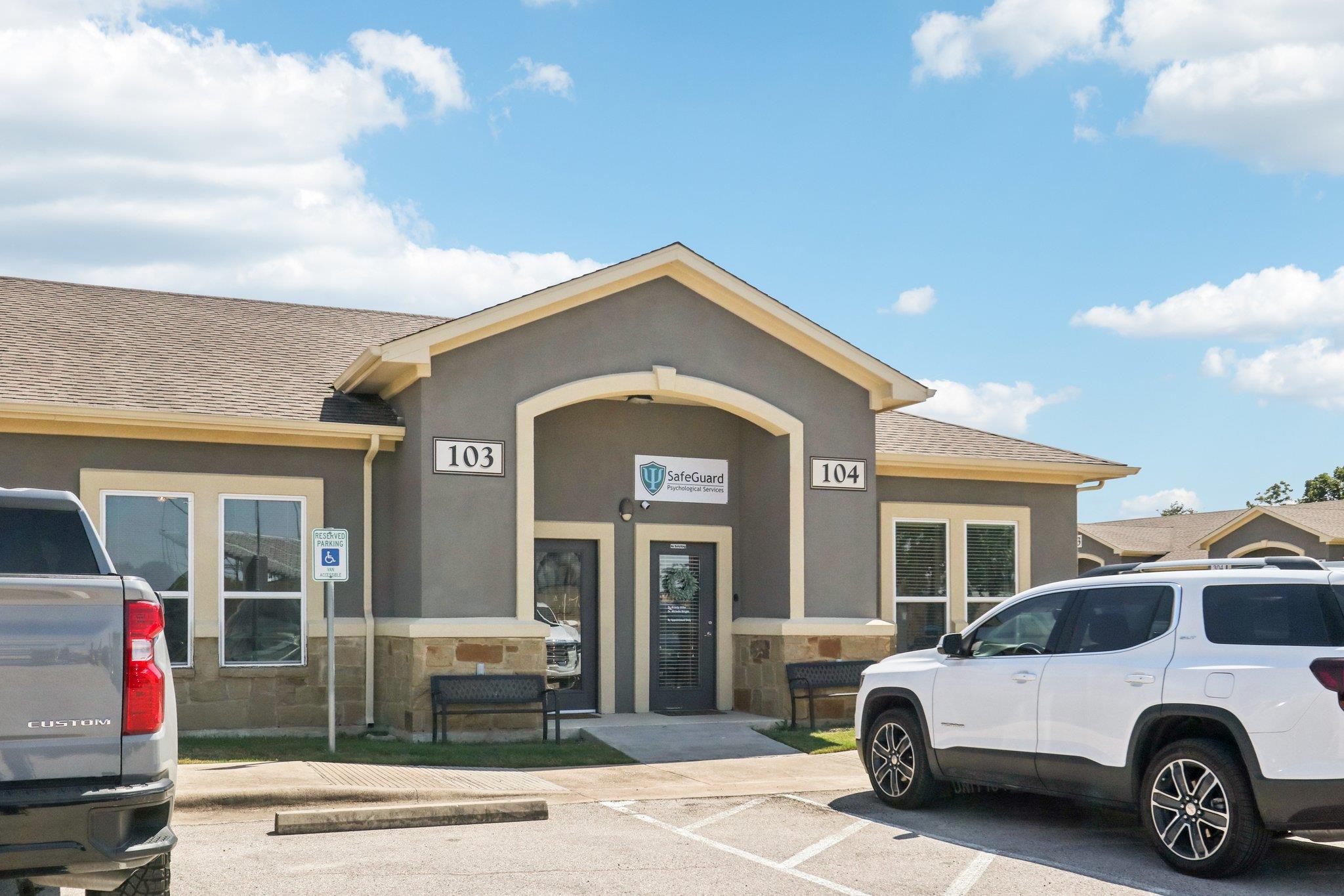 2301 S Bagdad Rd # 103, Cedar Park, TX 78613