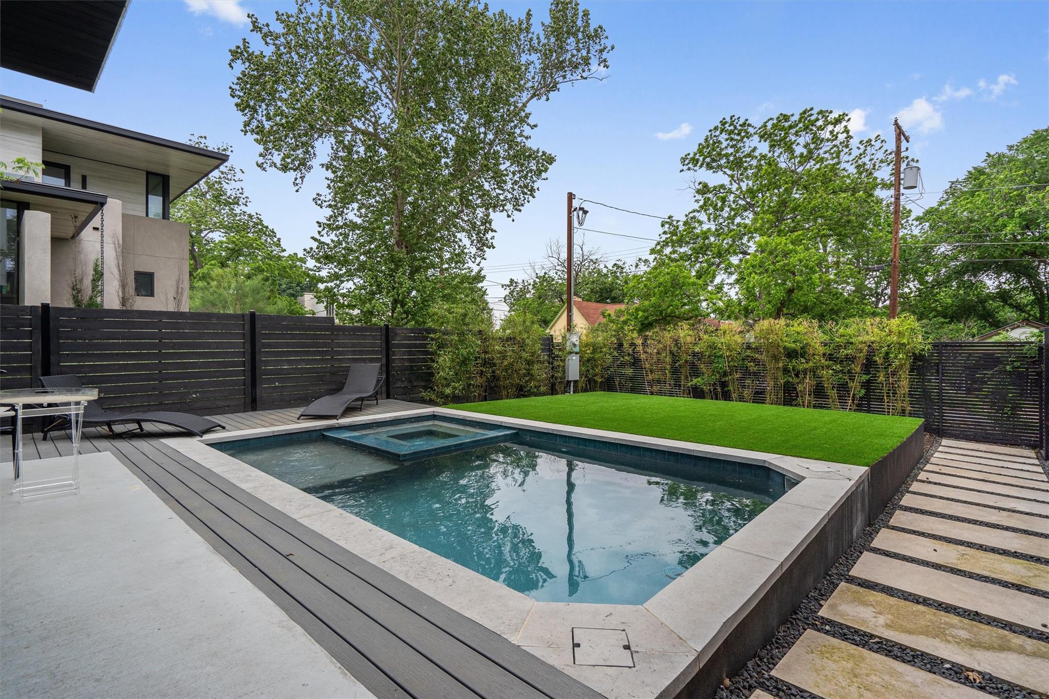 1707 Kerr St, Austin, TX 78704