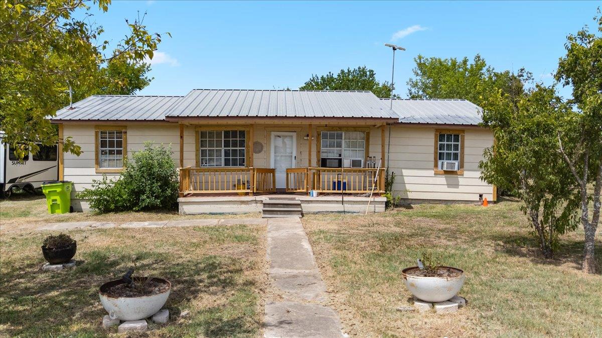 19016 Fm 973 N, Coupland, TX 78615