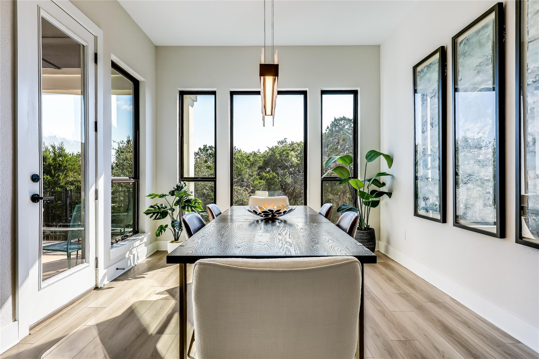 6801 Liberty Grotto Ct, Jonestown, TX 78645