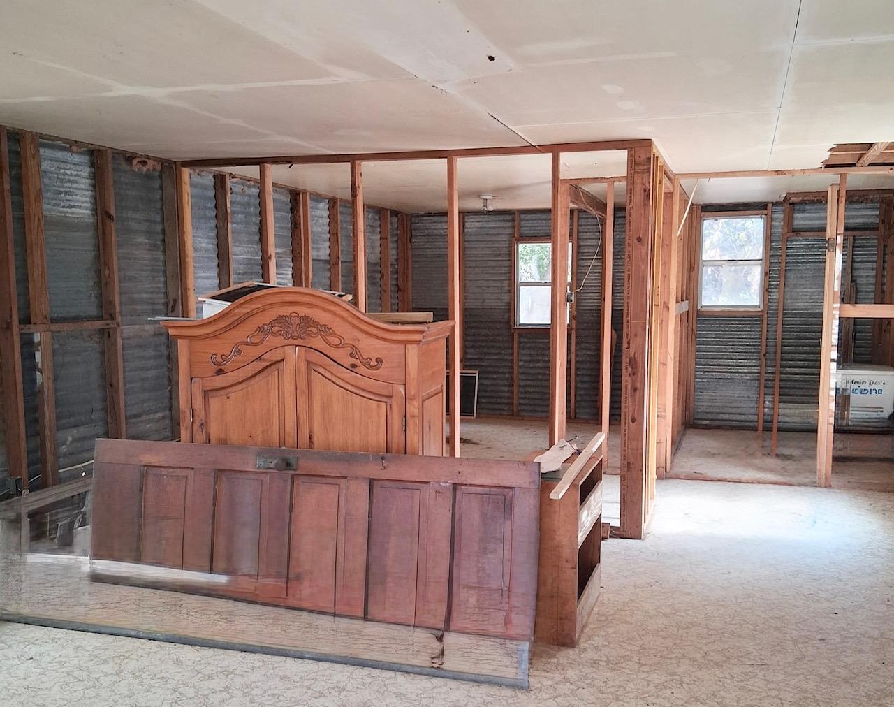 1420 N Hamilton St, Gonzales, TX 78629