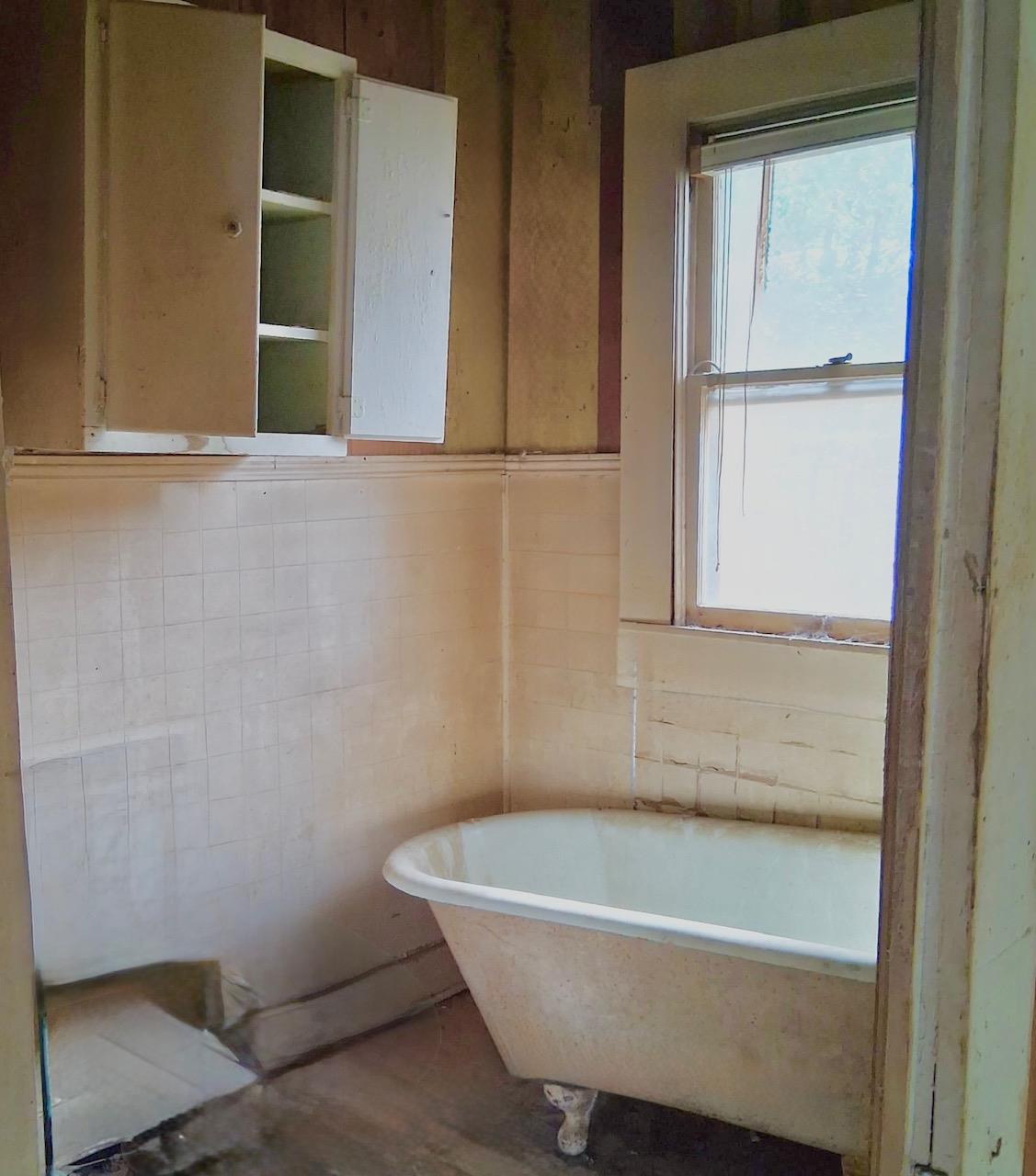 1420 N Hamilton St, Gonzales, TX 78629