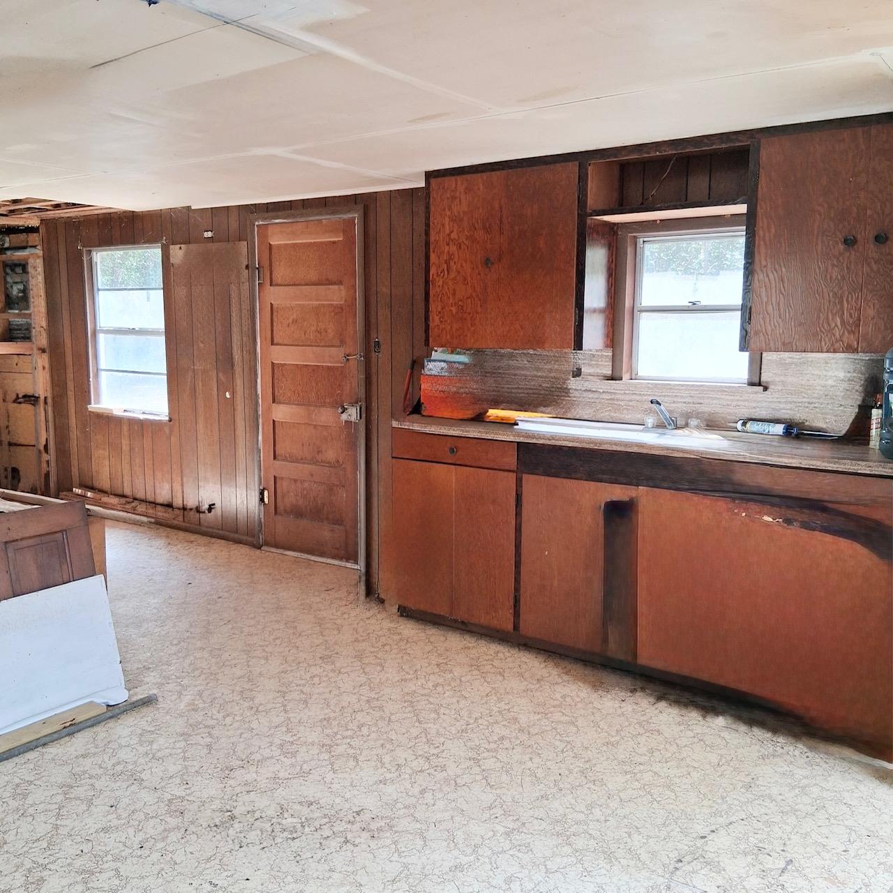 1420 N Hamilton St, Gonzales, TX 78629