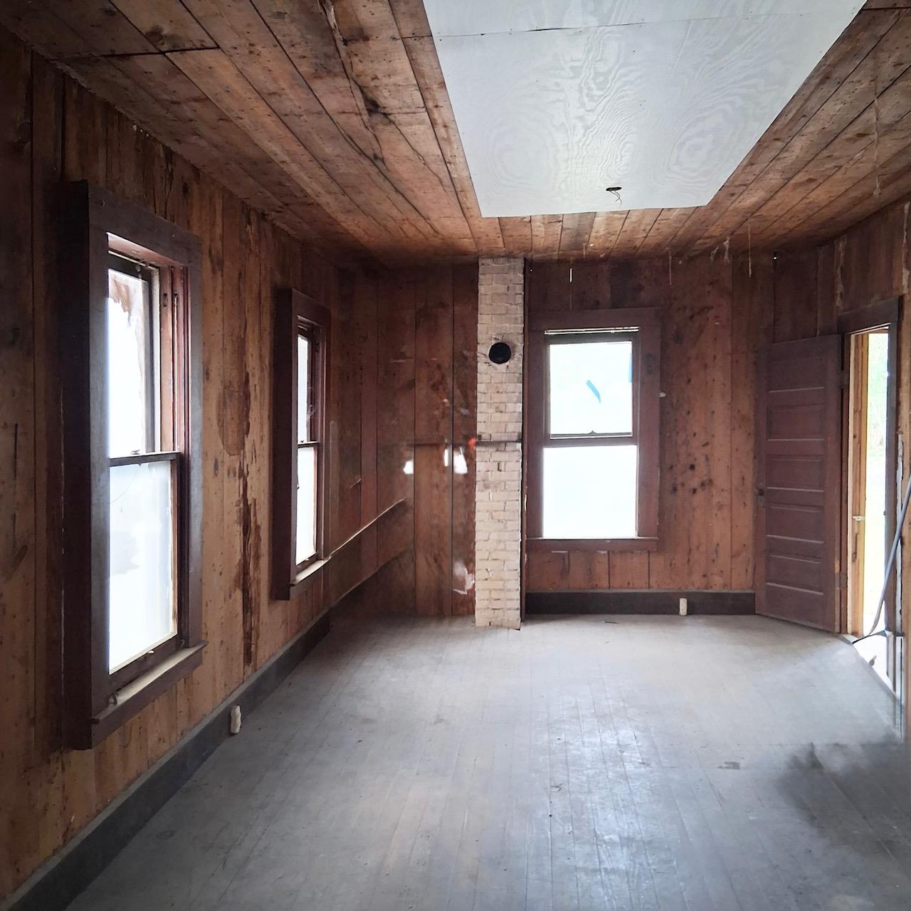 1420 N Hamilton St, Gonzales, TX 78629