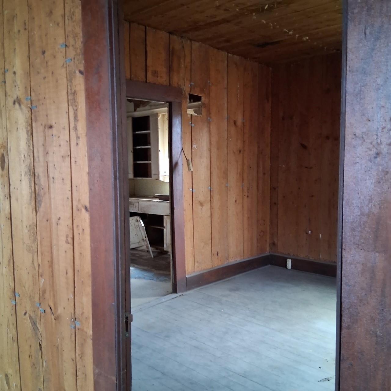 1420 N Hamilton St, Gonzales, TX 78629