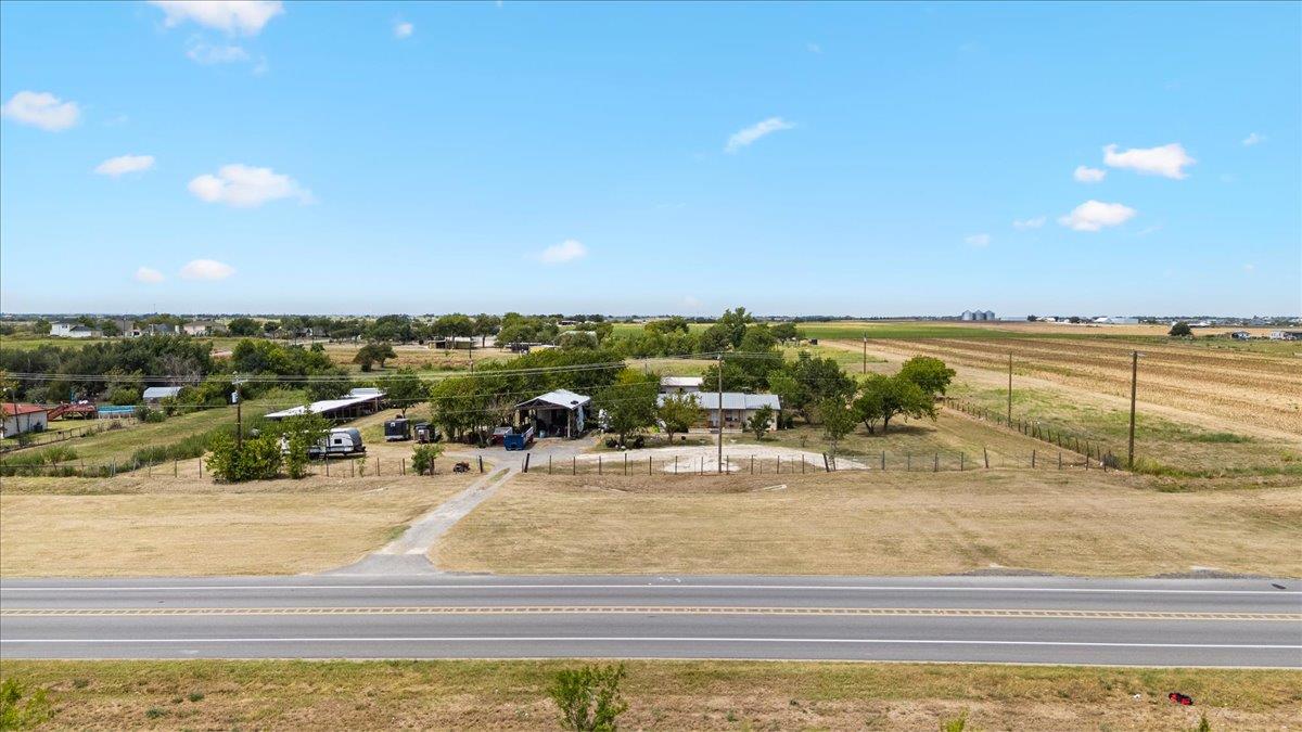 19016 Fm 973 N, Coupland, TX 78615