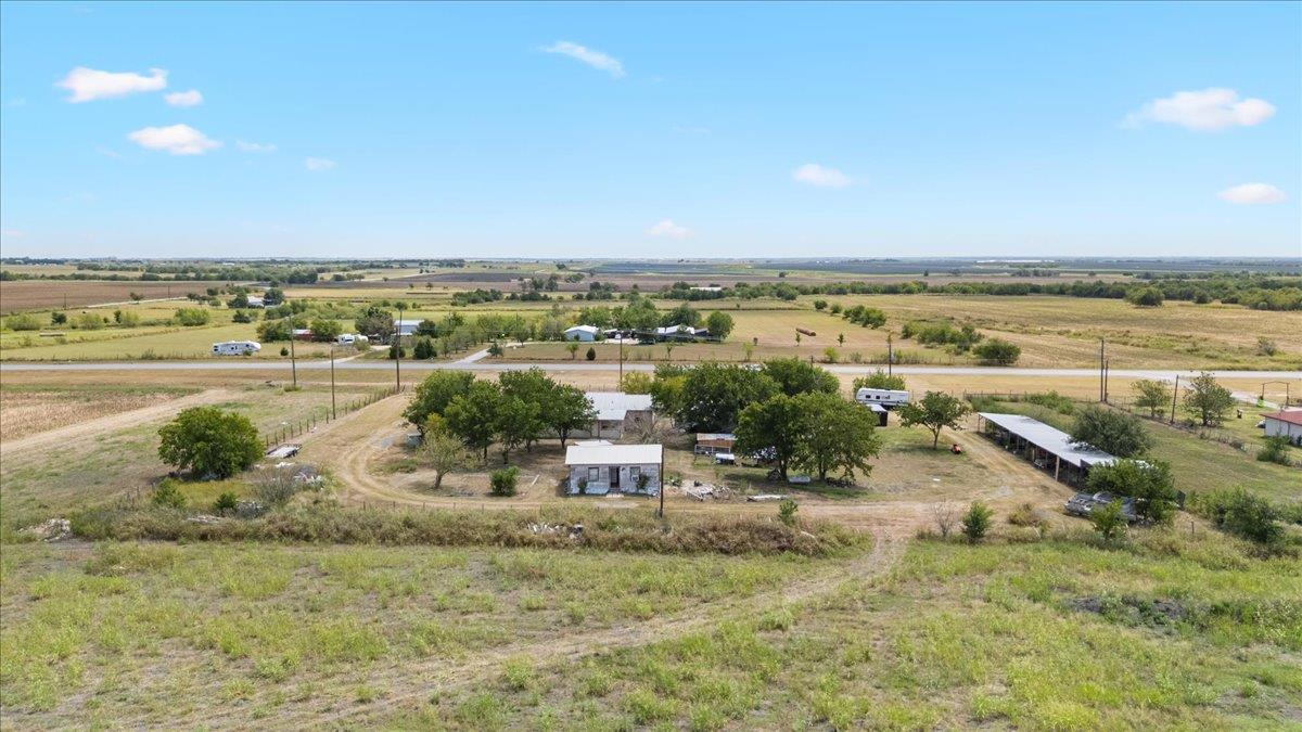 19016 Fm 973 N, Coupland, TX 78615