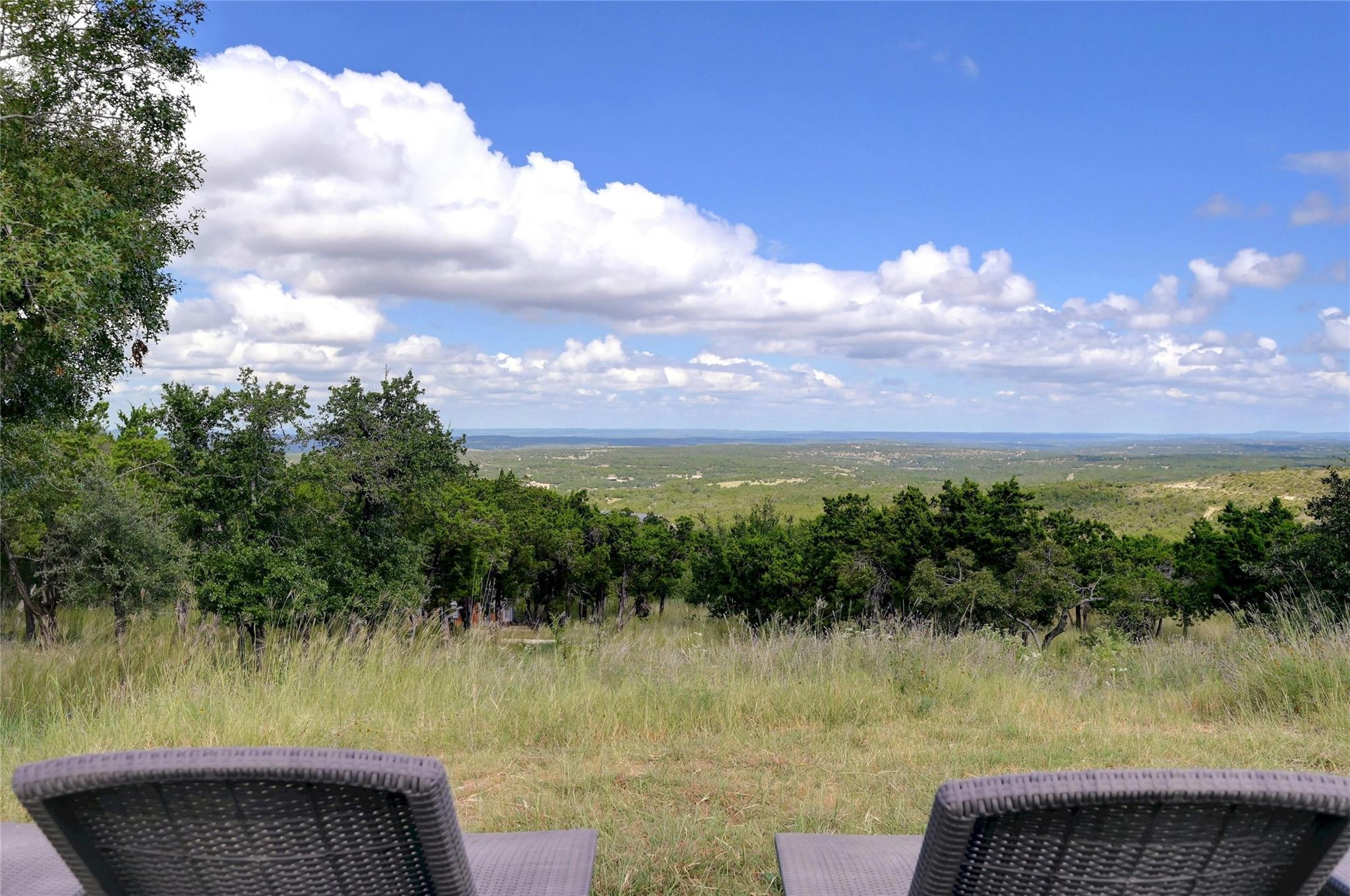 2200 Divide Pass, Blanco, TX 78606