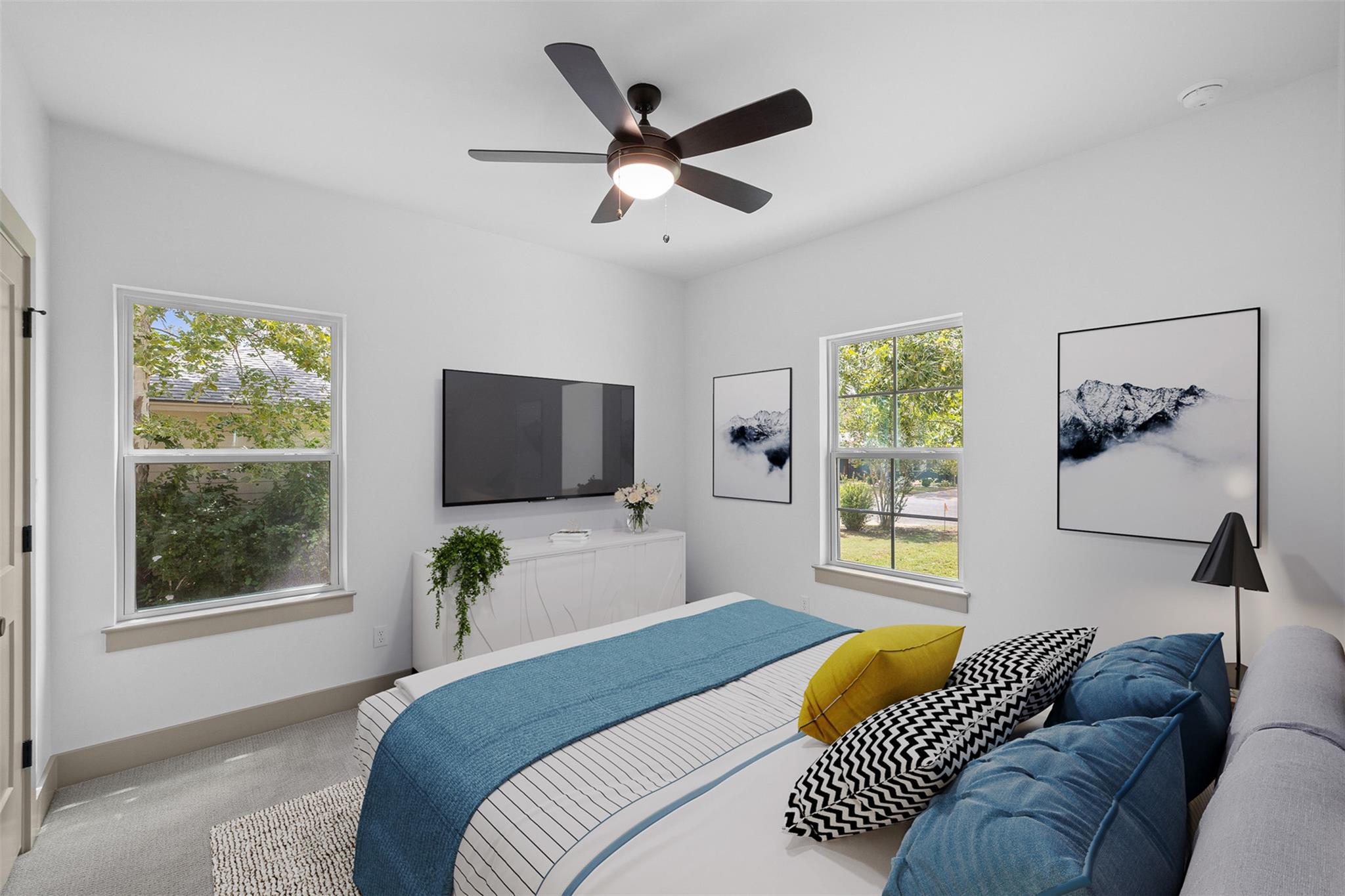 271 College S, La Grange, TX 78945