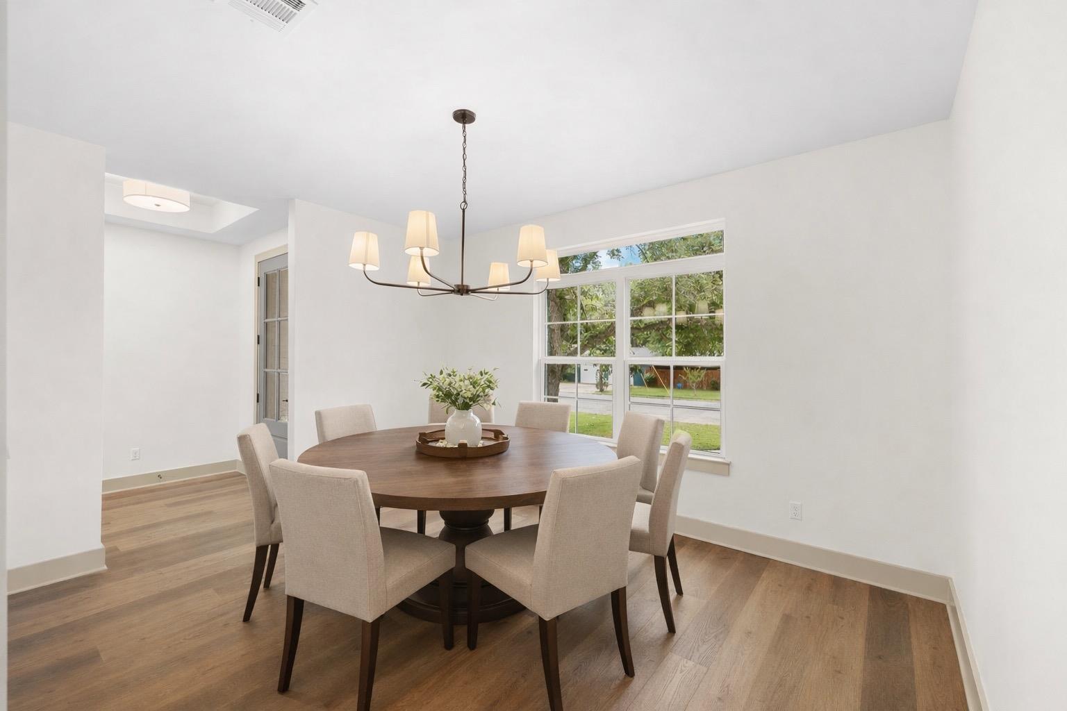 271 College, La Grange, TX 78945