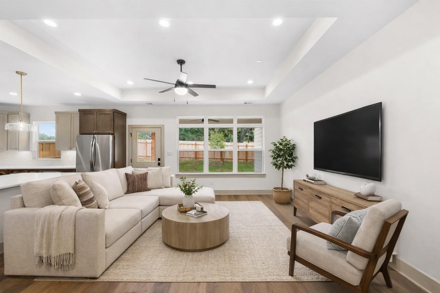 271 College, La Grange, TX 78945