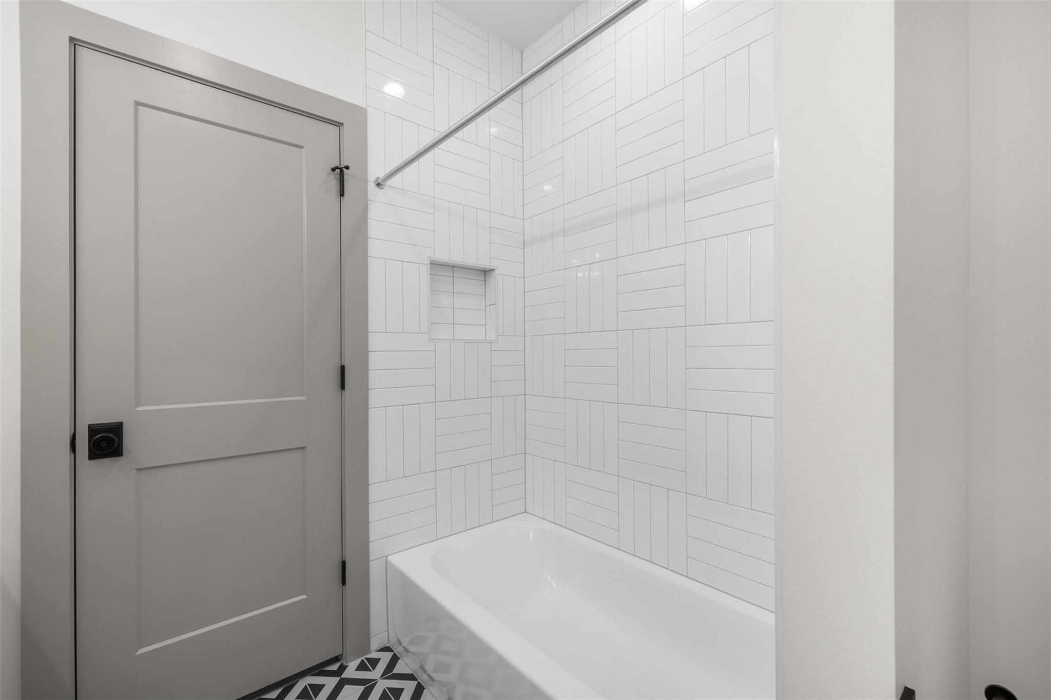 271 College S, La Grange, TX 78945