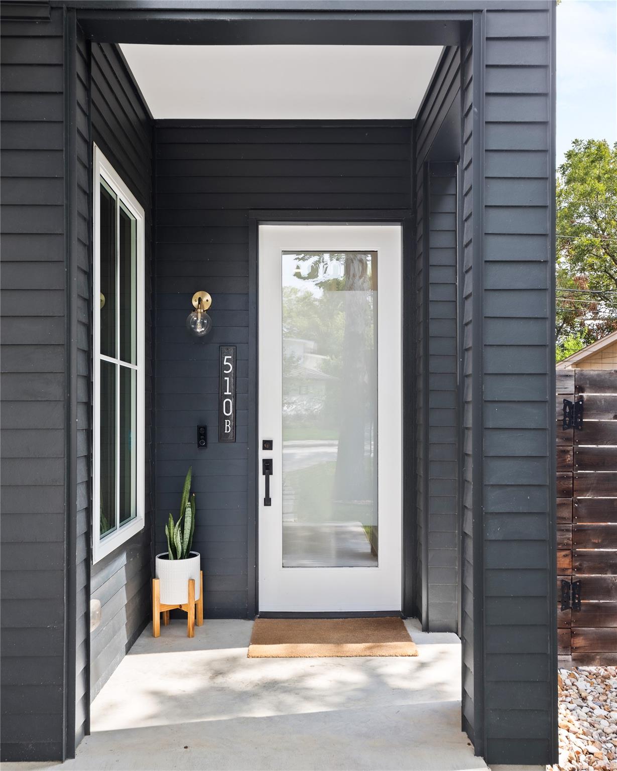 510 Sacramento Dr # B, Austin, TX 78704