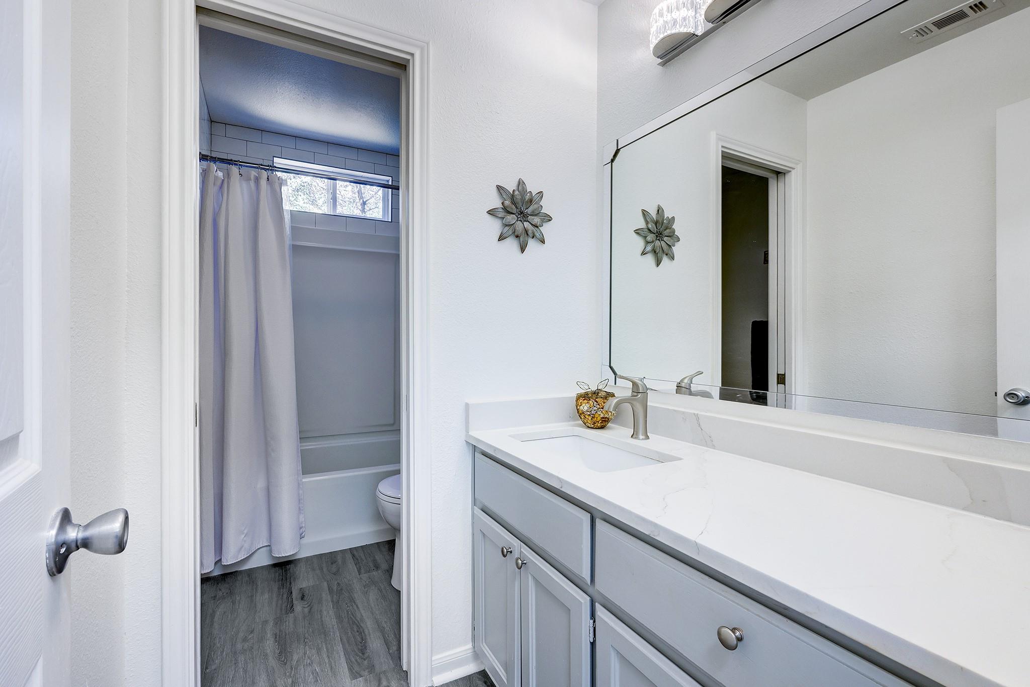 358 Shady Bluff Dr # B, Wimberley, TX 78676