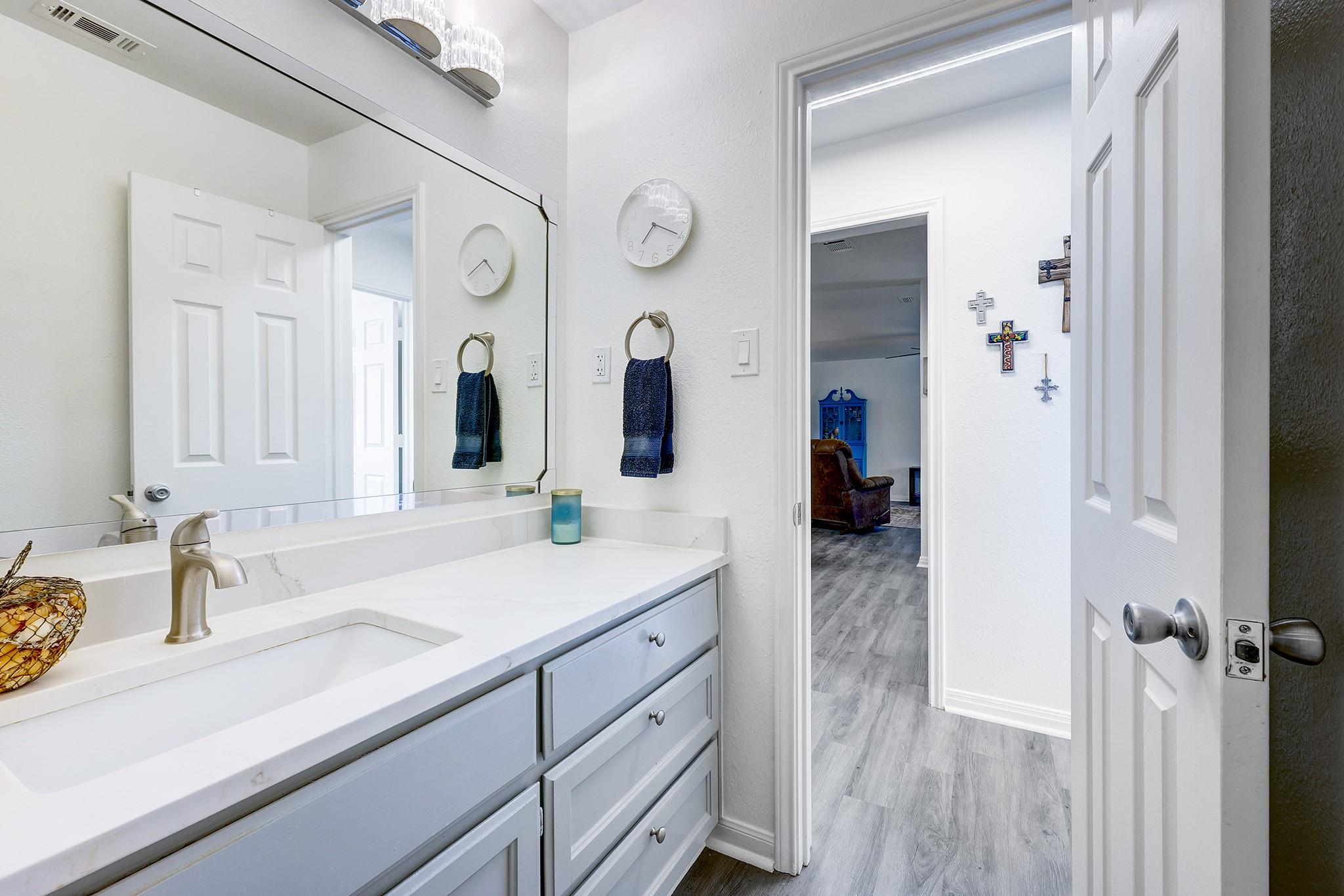 358 Shady Bluff Dr # B, Wimberley, TX 78676