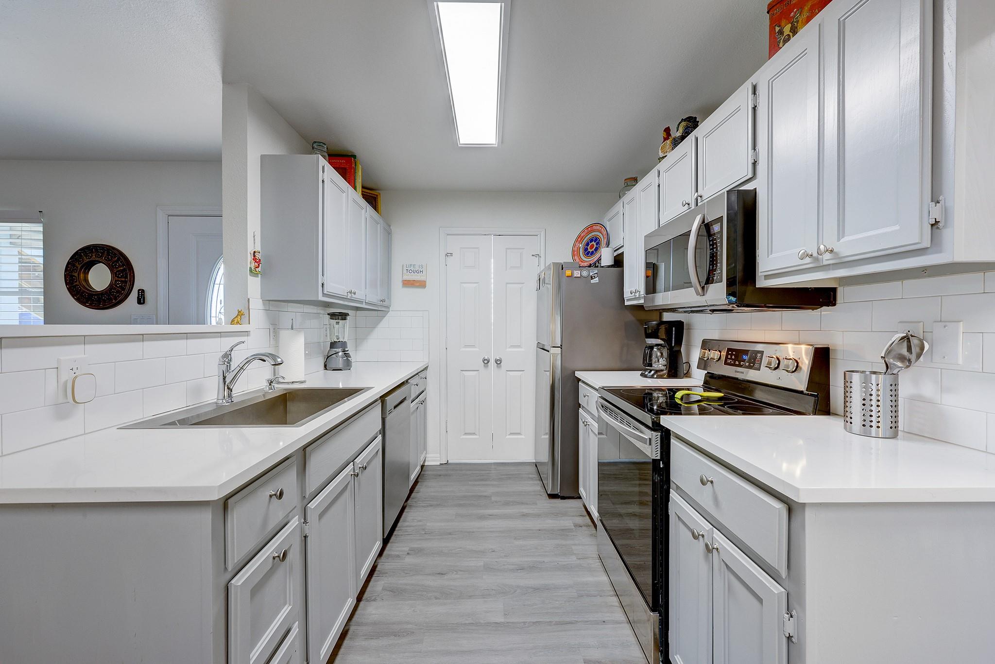 358 Shady Bluff Dr # B, Wimberley, TX 78676