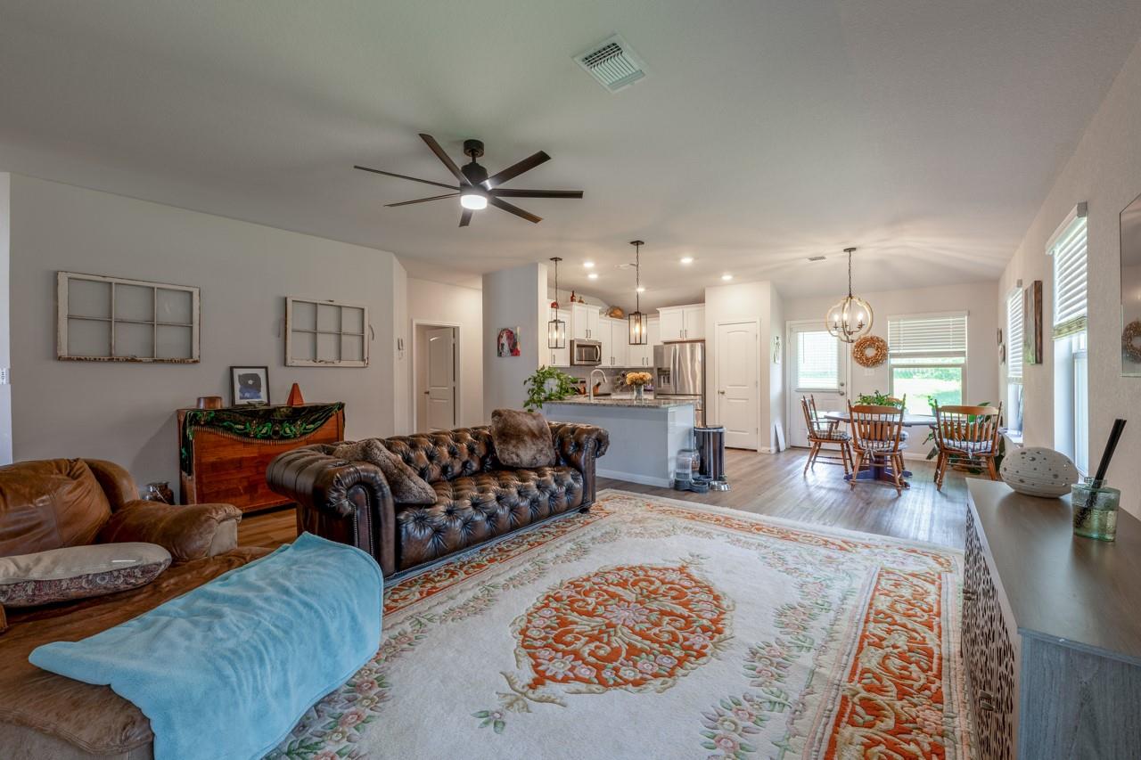 125 Cinnamon Loop, Burnet, TX 78611