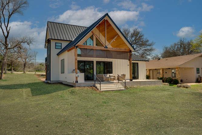 614 Pecan Creek Dr, Horseshoe Bay, TX 78657