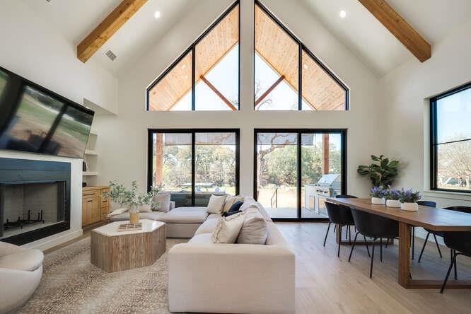 614 Pecan Creek Dr, Horseshoe Bay, TX 78657