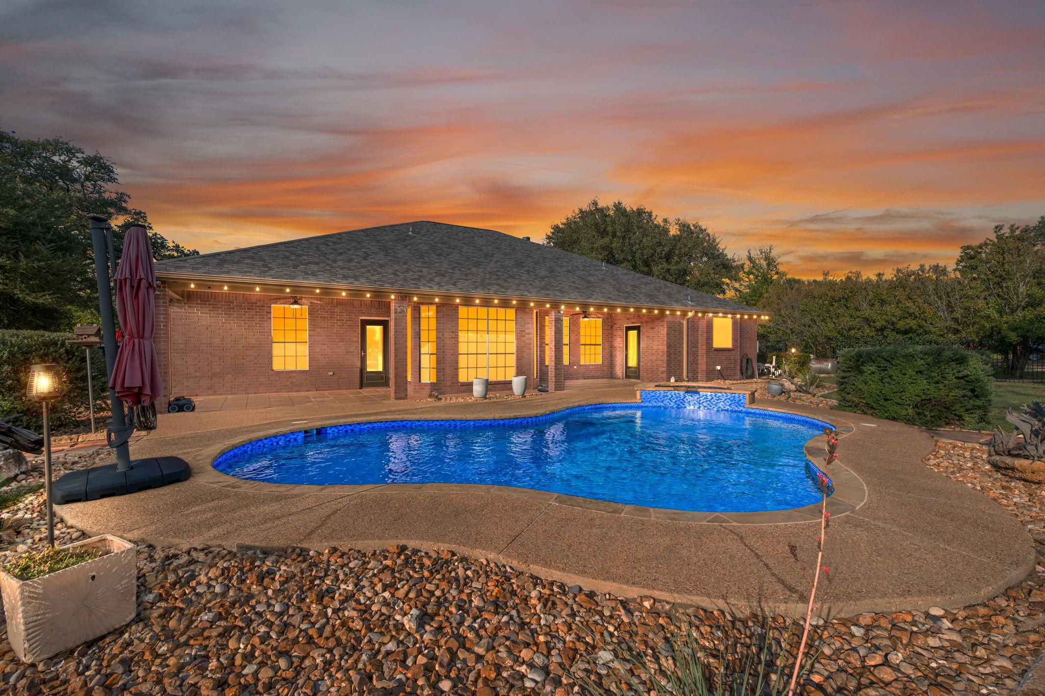 686 Benchmark Trl, Belton, TX 76513