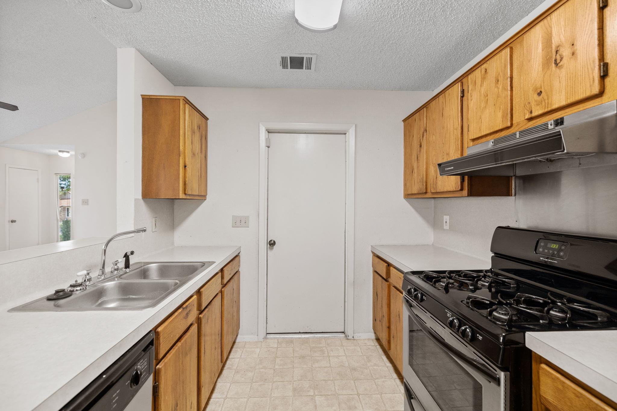 11716 Norwegian Wood Dr, Austin, TX 78758