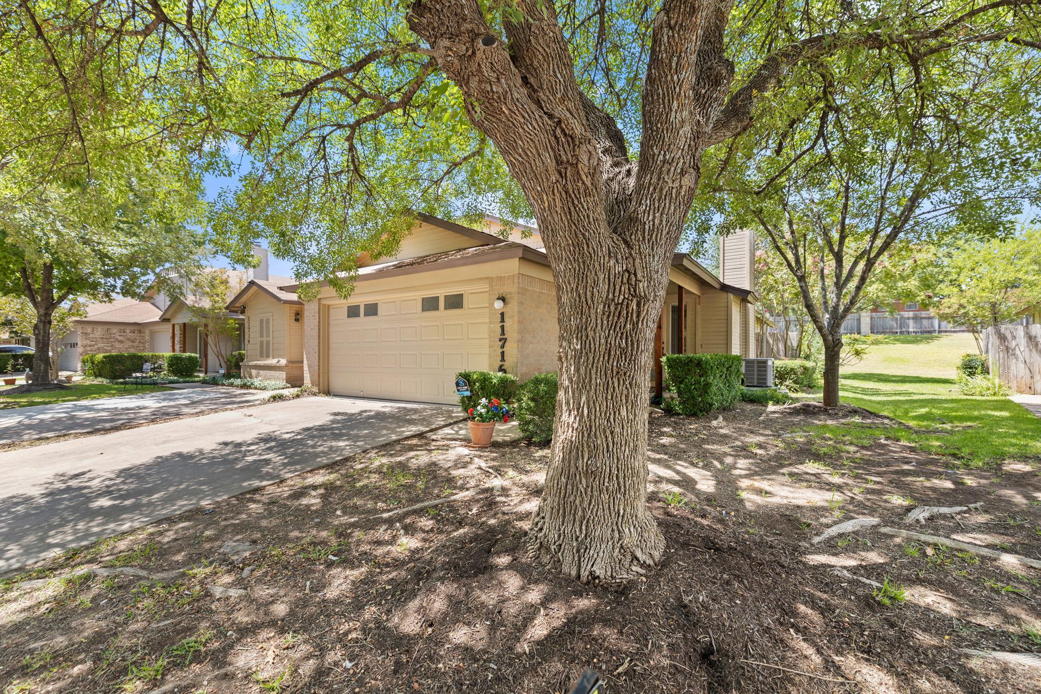 11716 Norwegian Wood Dr, Austin, TX 78758