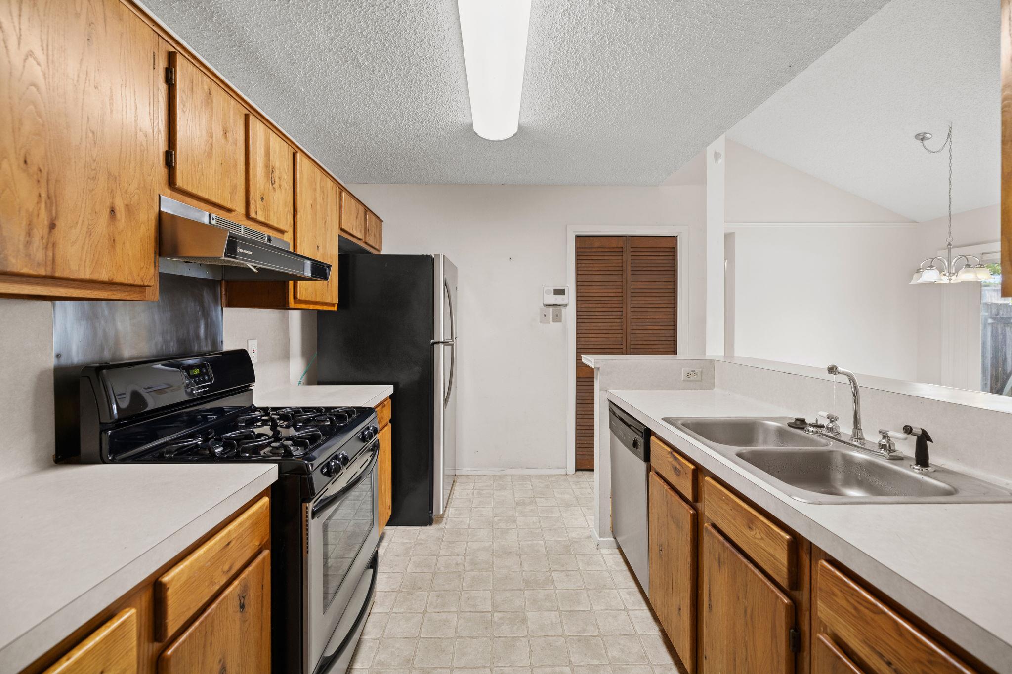 11716 Norwegian Wood Dr, Austin, TX 78758