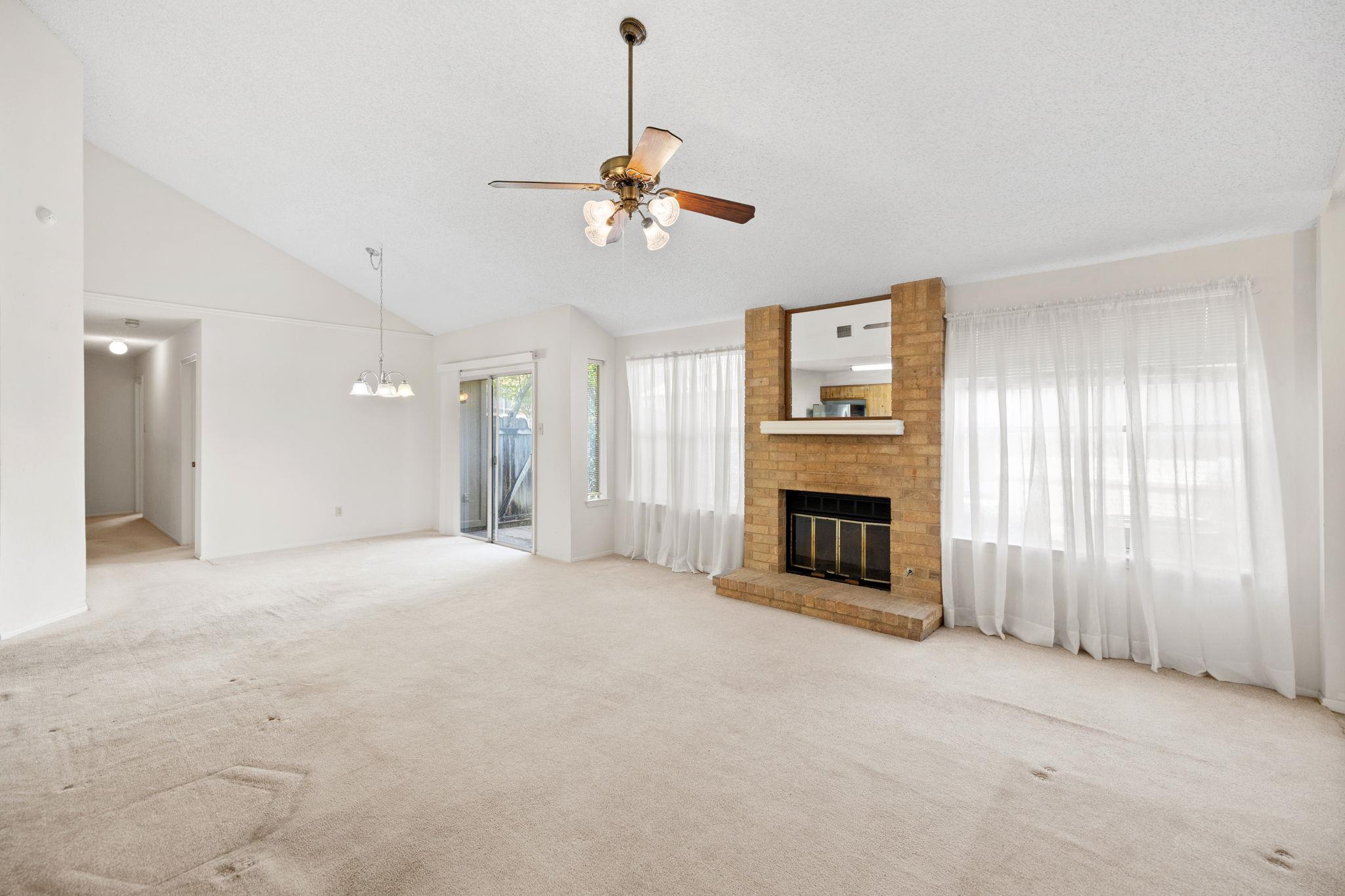 11716 Norwegian Wood Dr, Austin, TX 78758