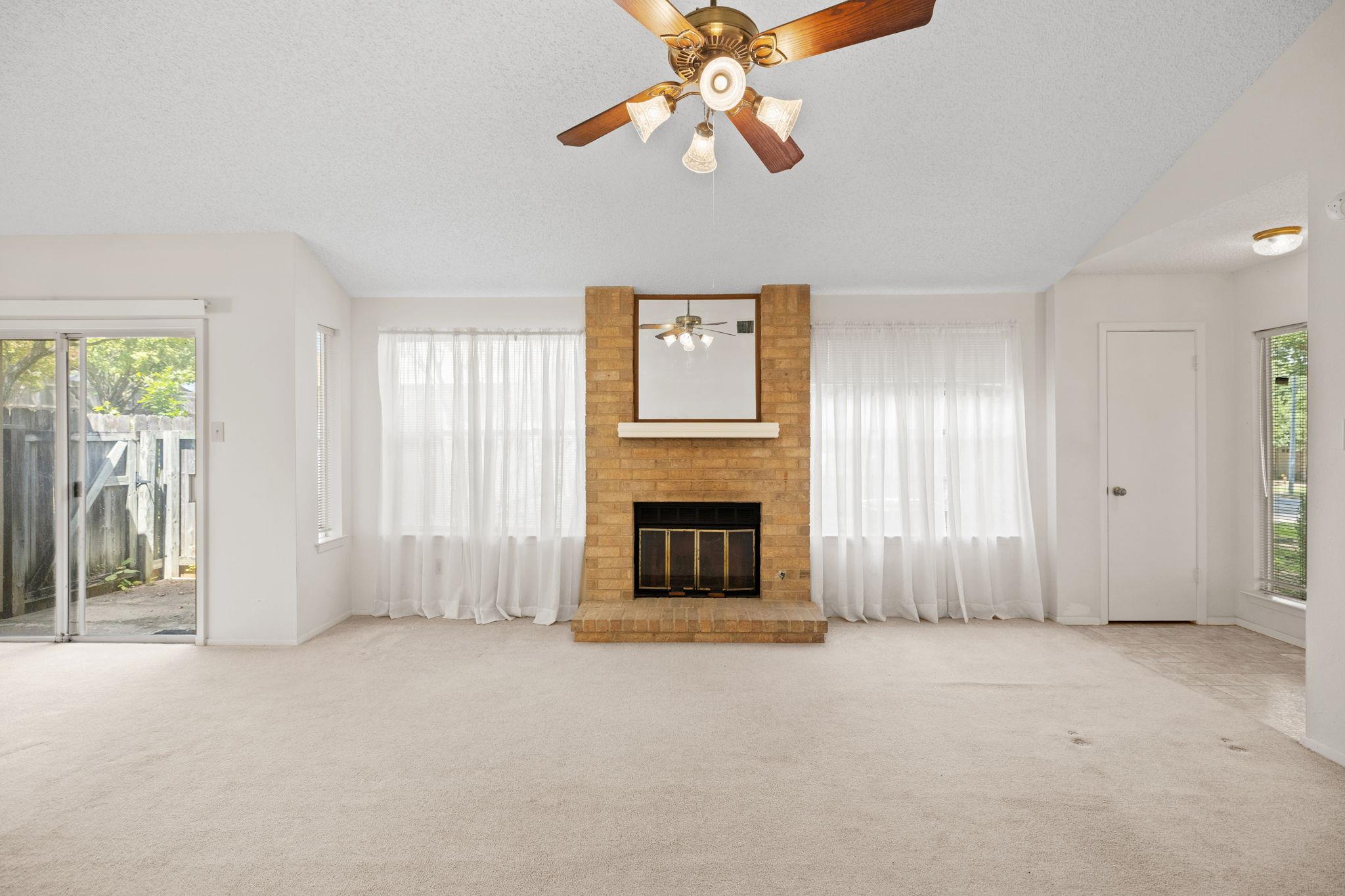 11716 Norwegian Wood Dr, Austin, TX 78758