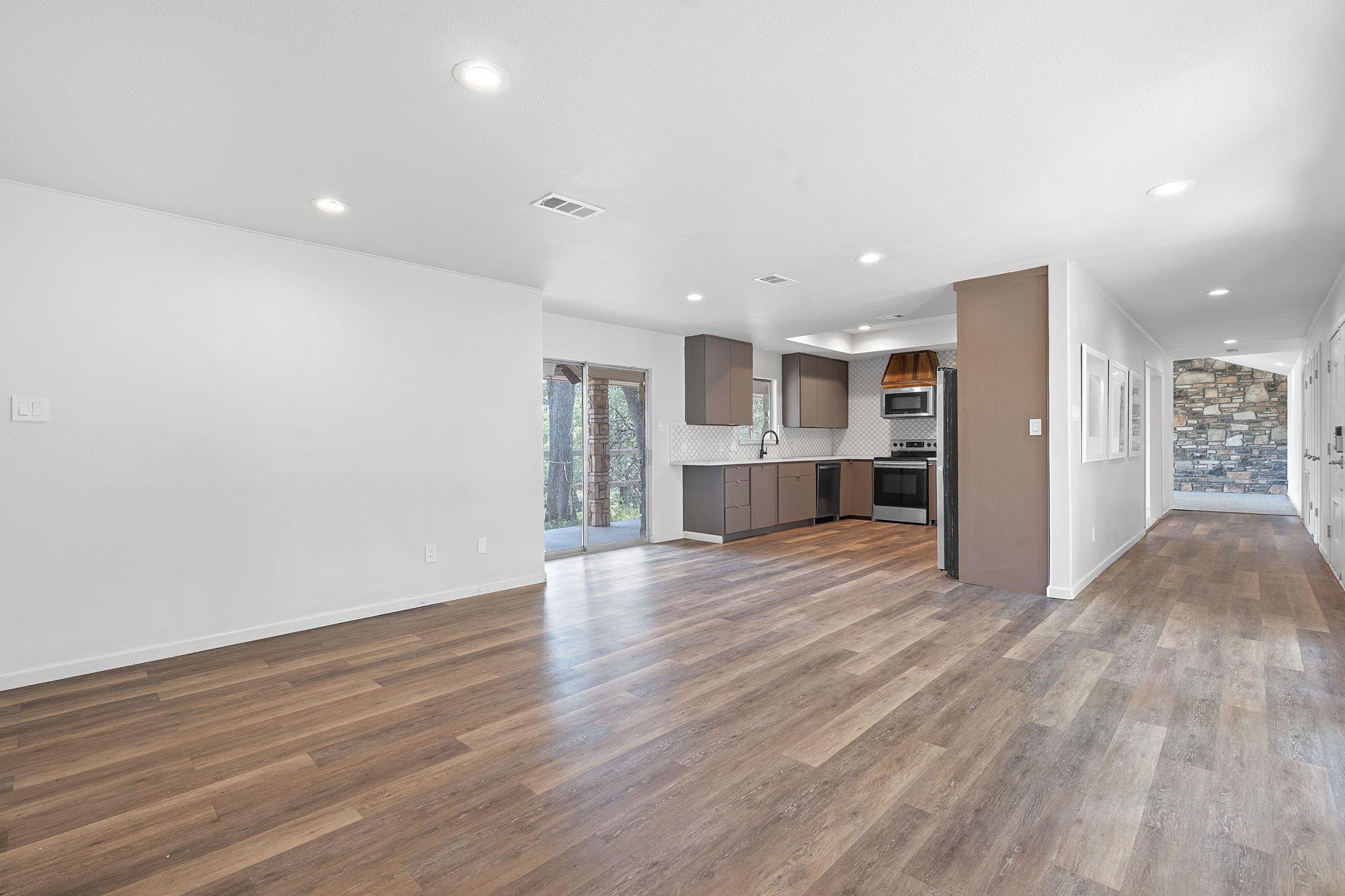 110 Hillsedge Rd, Wimberley, TX 78676