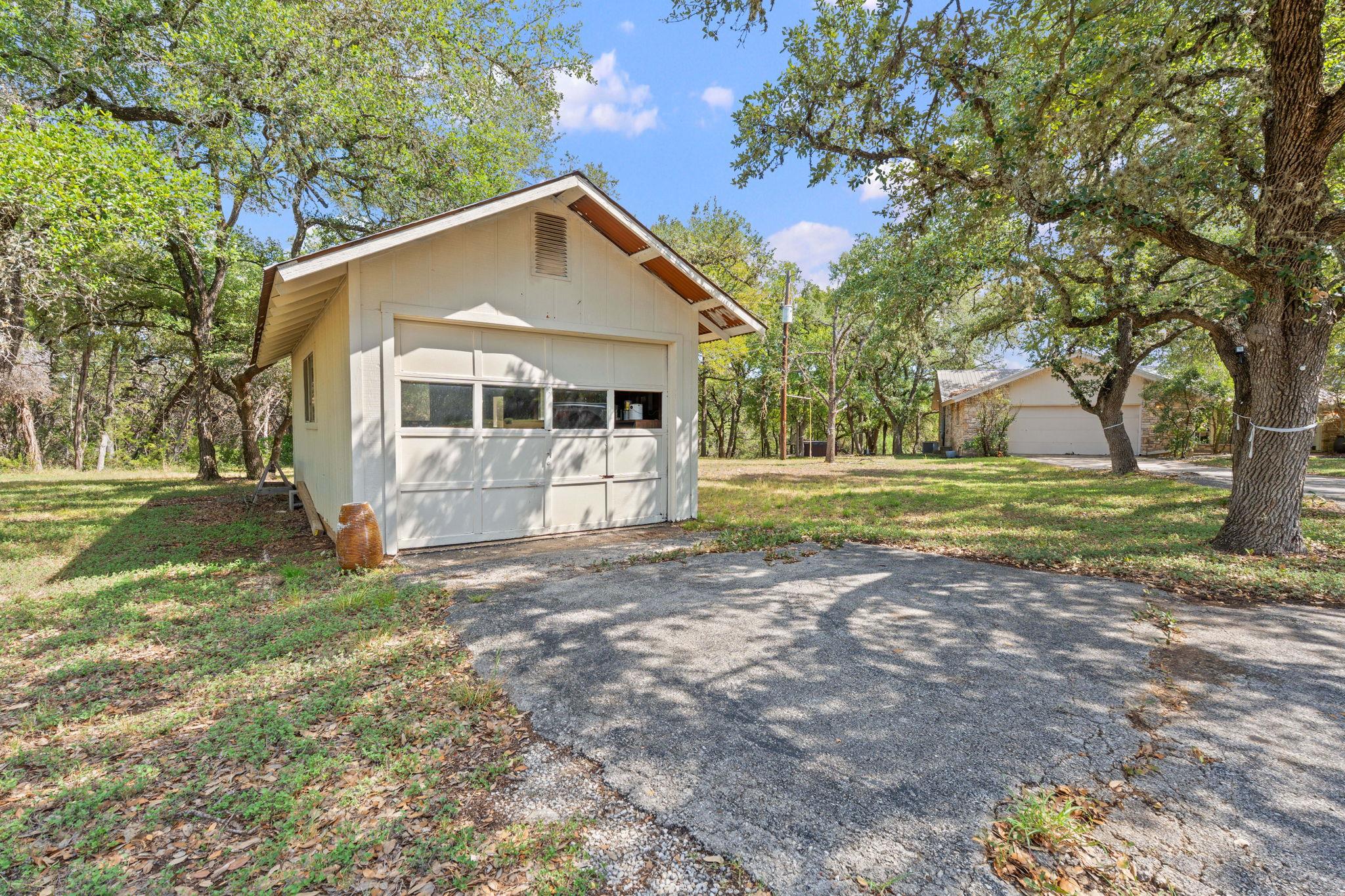 110 Hillsedge Rd, Wimberley, TX 78676