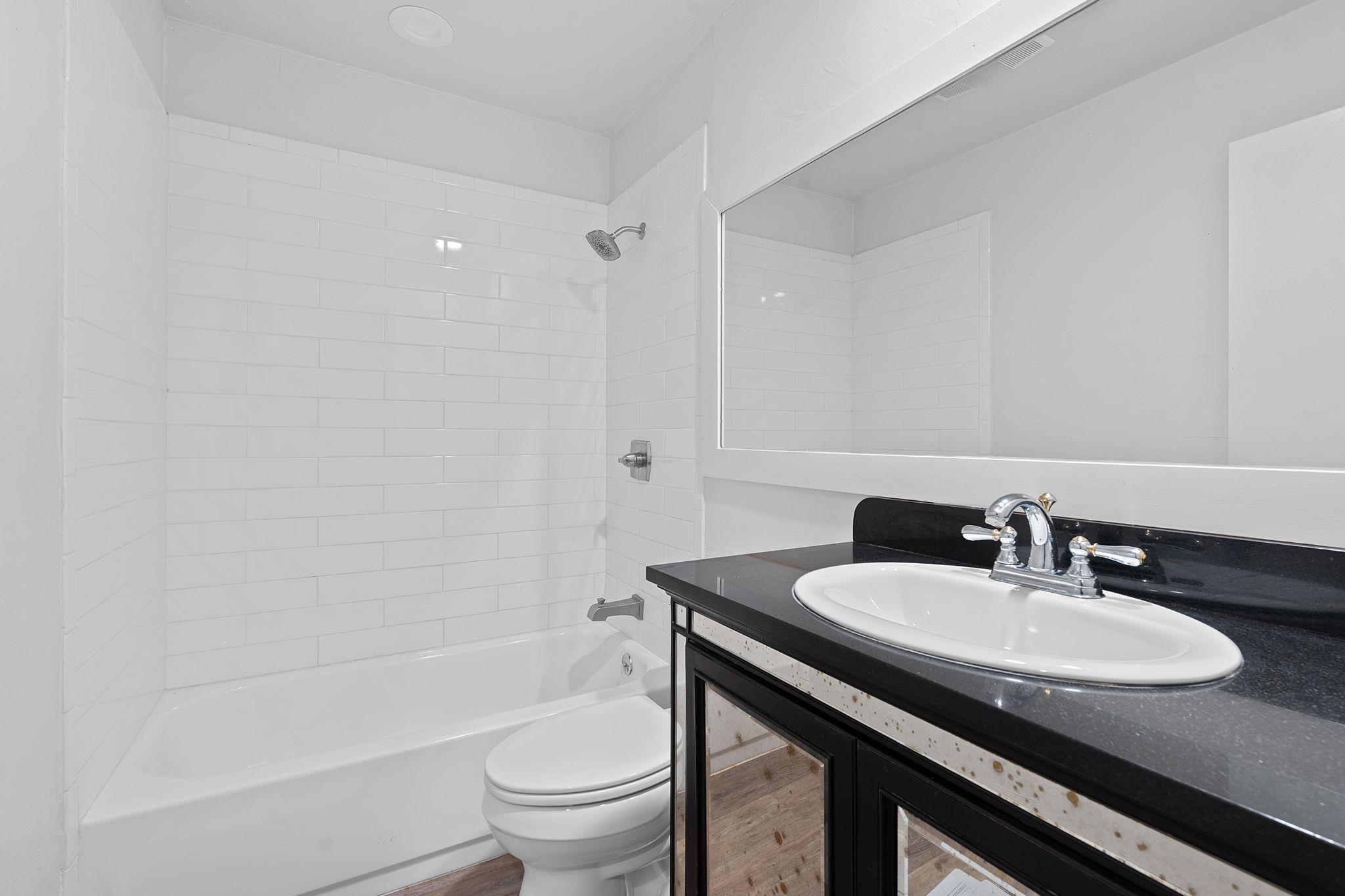 110 Hillsedge Rd, Wimberley, TX 78676