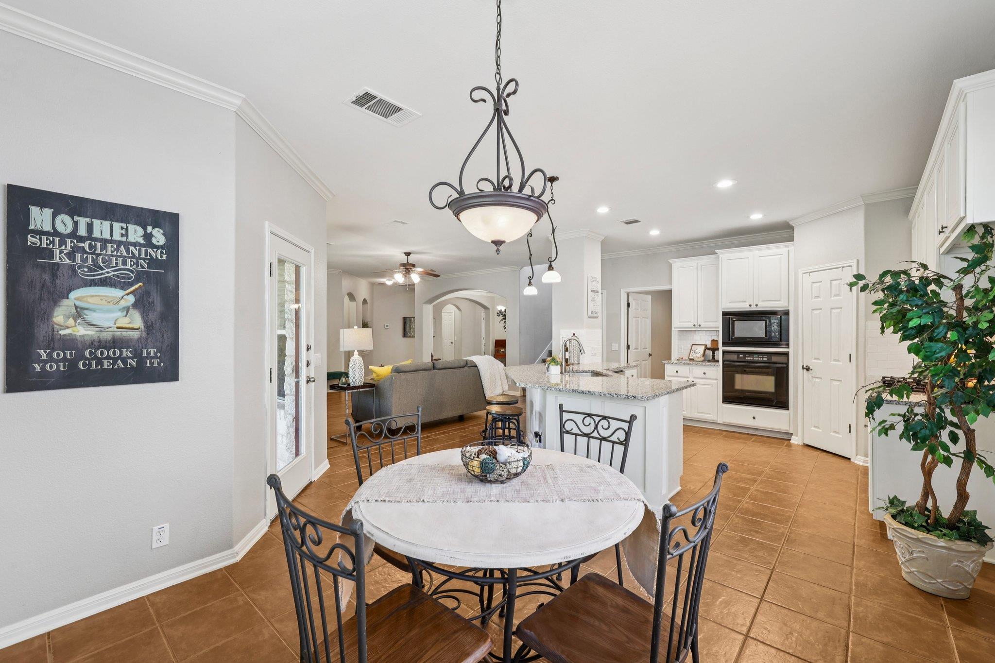 3804 Spyglass Cv, Round Rock, TX 78664