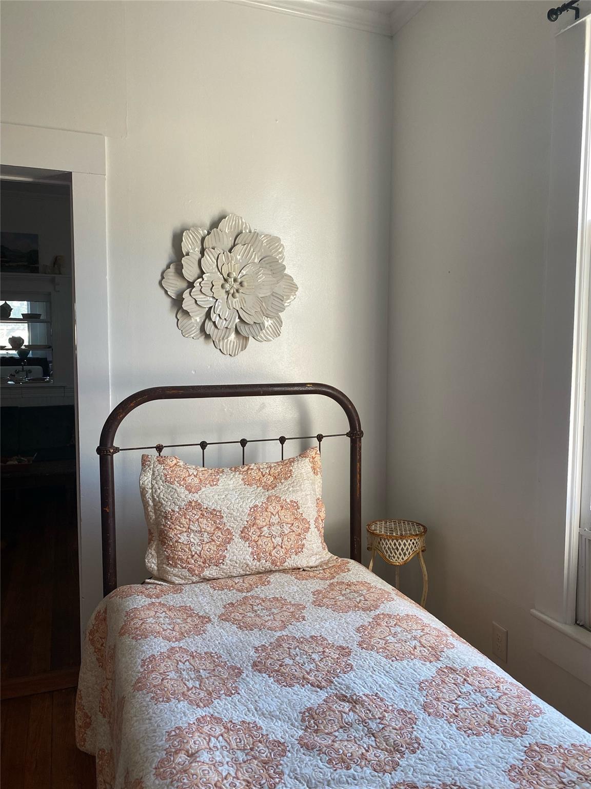 395 Centennial St, Carmine, TX 78932