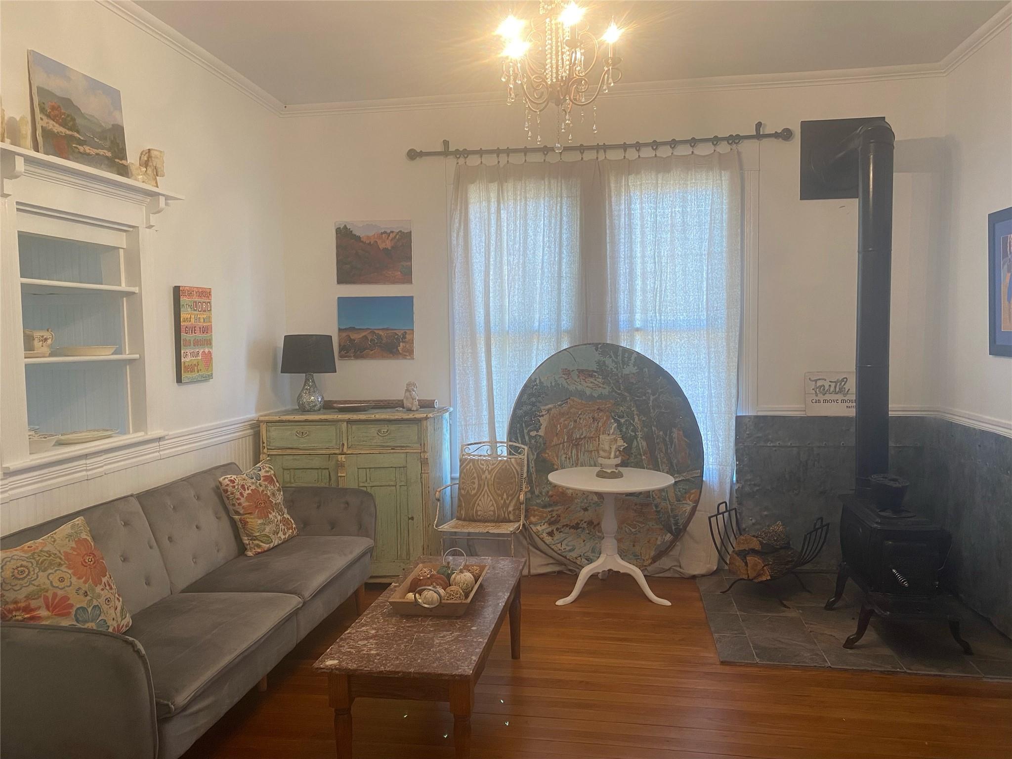 395 Centennial St, Carmine, TX 78932