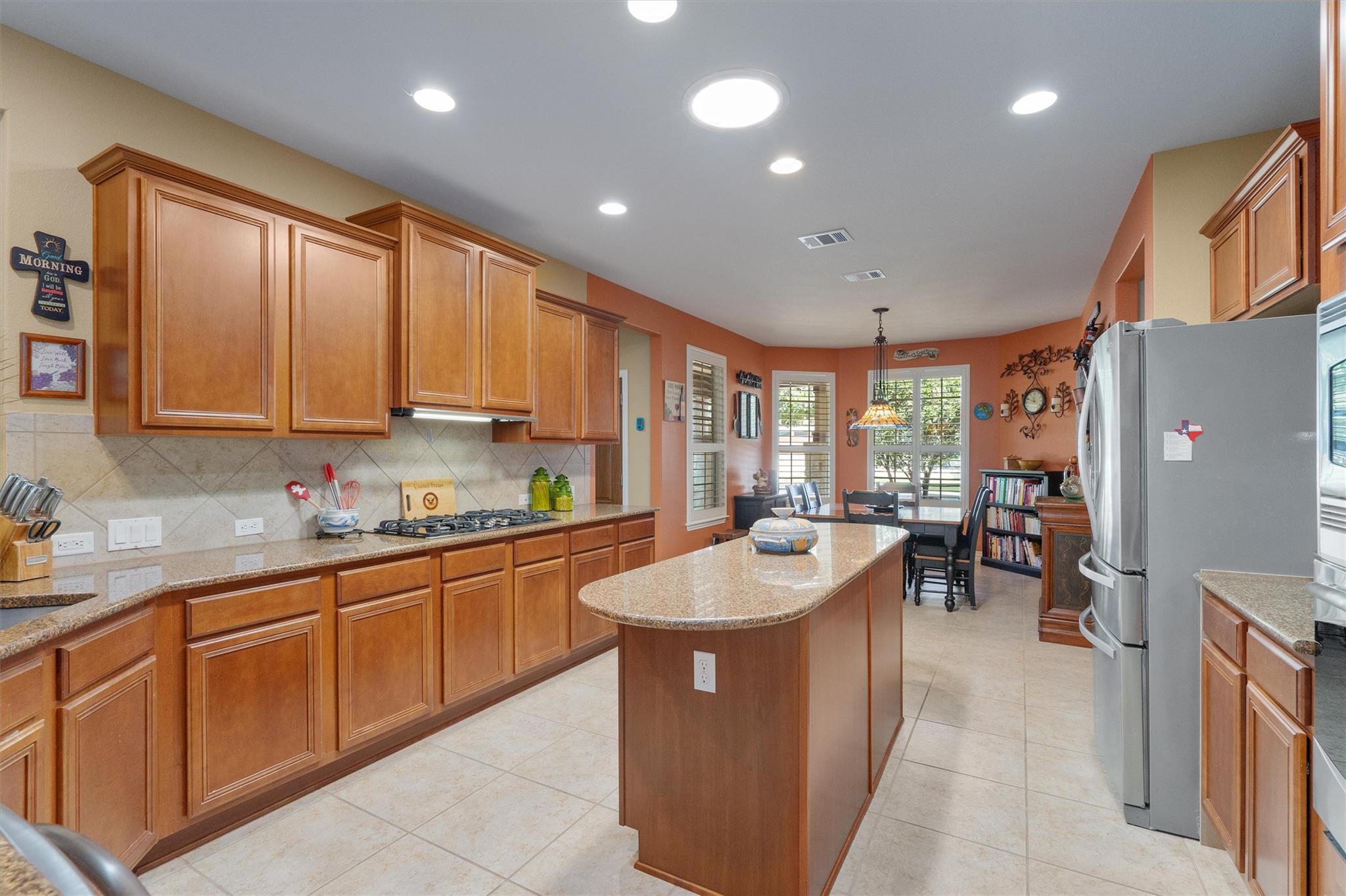 207 Apache Mountain Ln, Georgetown, TX 78633