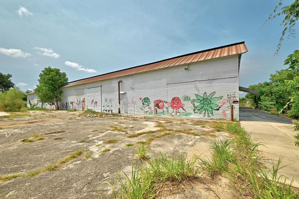 312 Camacho St, San Marcos, TX 78666