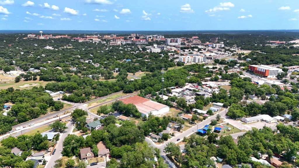 312 Camacho St, San Marcos, TX 78666