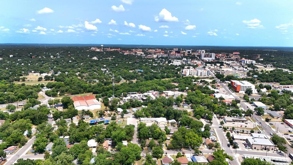 312 Camacho St, San Marcos, TX 78666